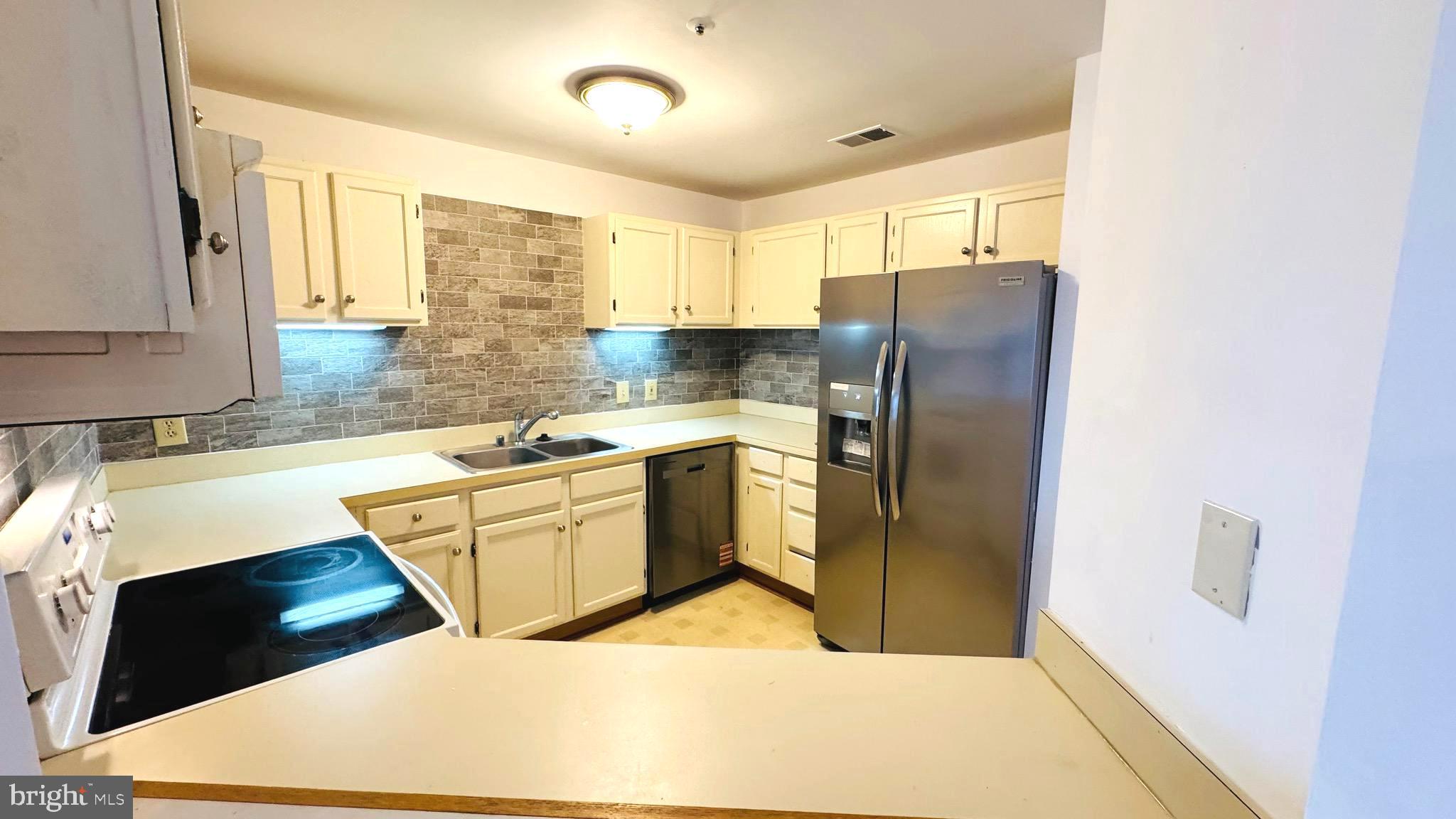 PARRS RIDGE - Residential