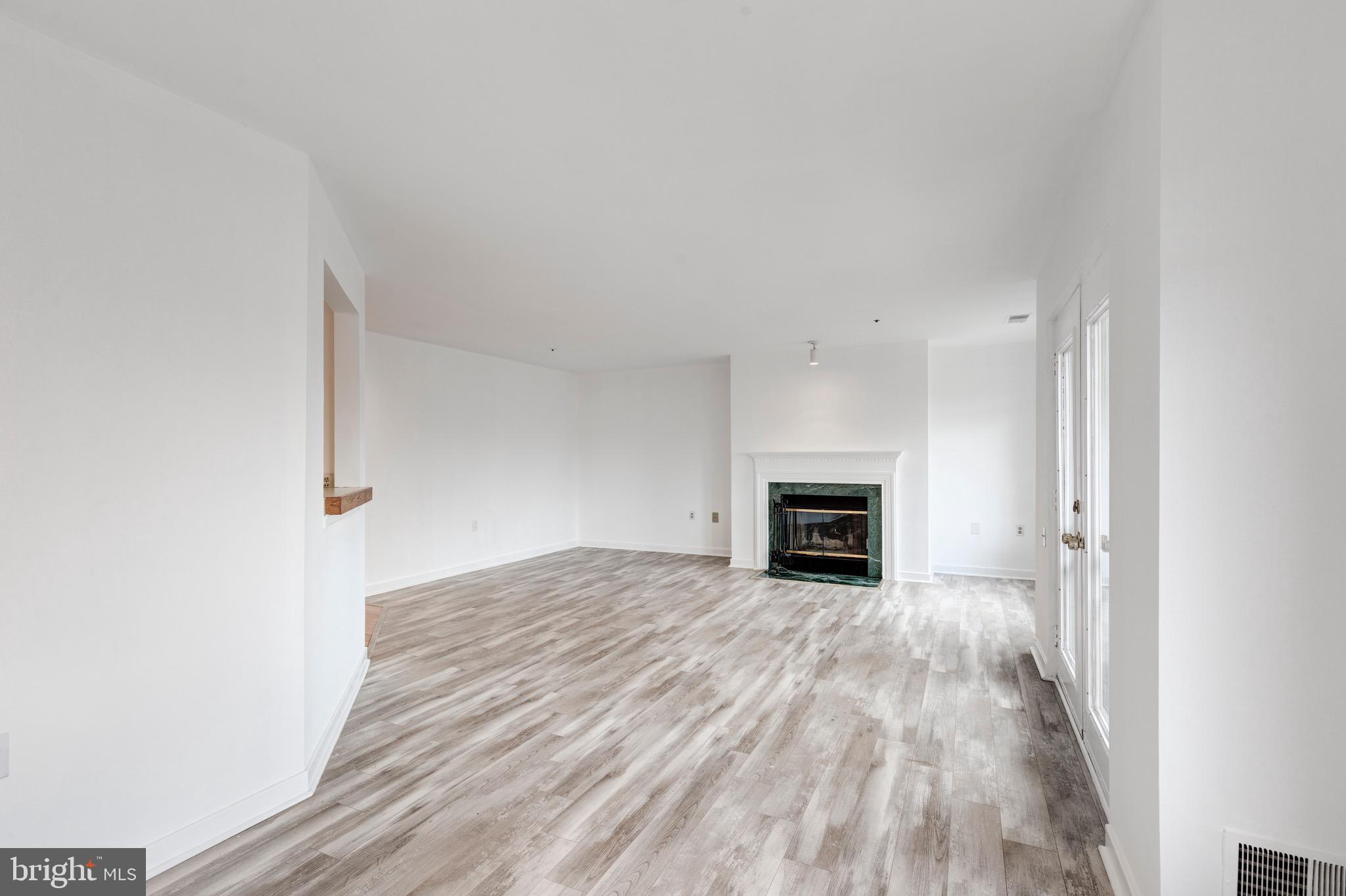 PARRS RIDGE - Residential