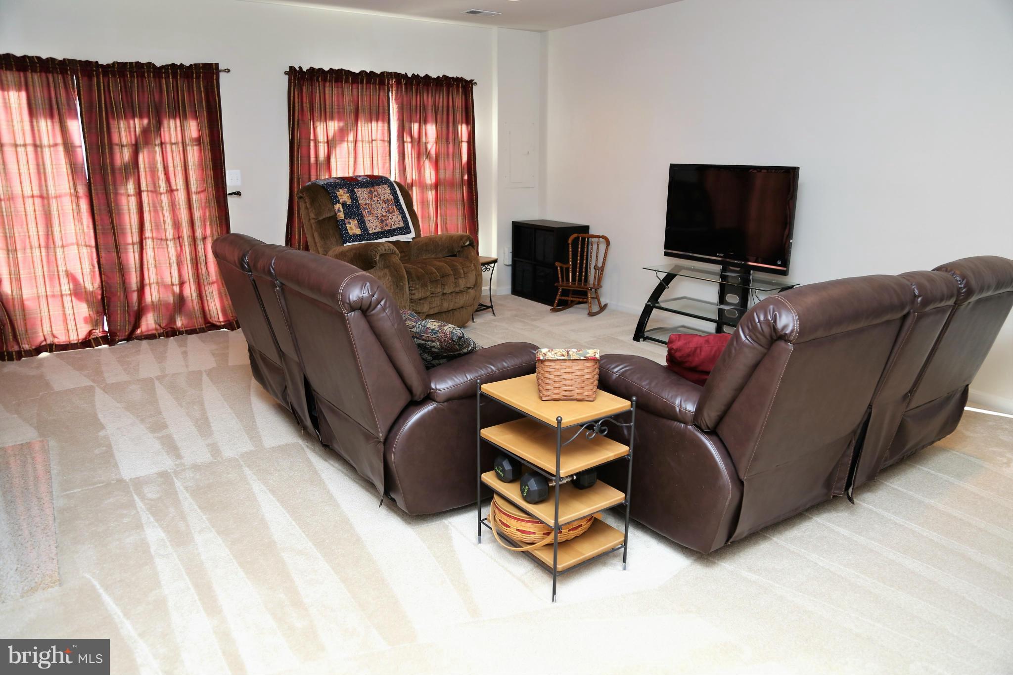 PEMBROOKE - Residential