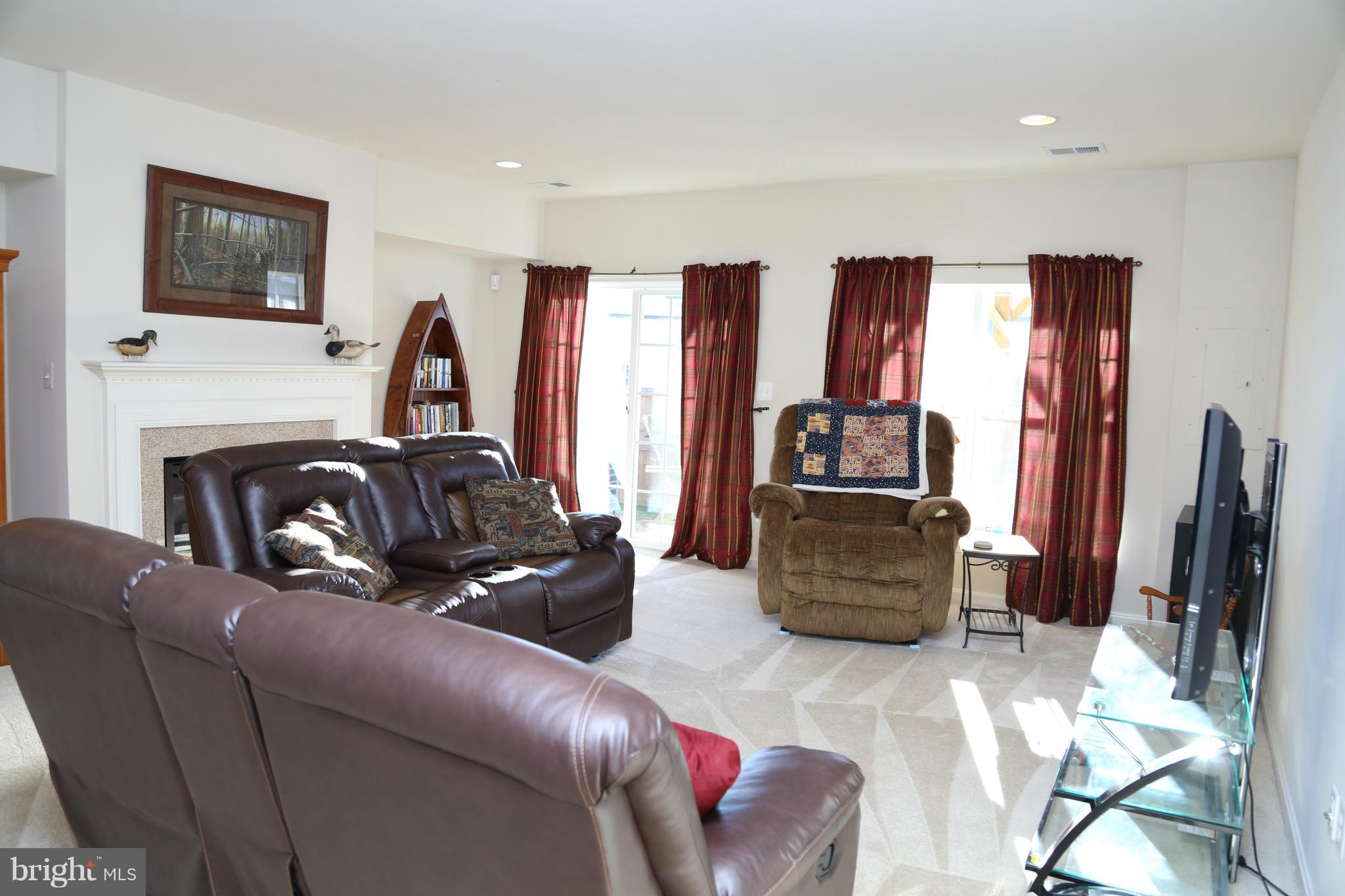 PEMBROOKE - Residential