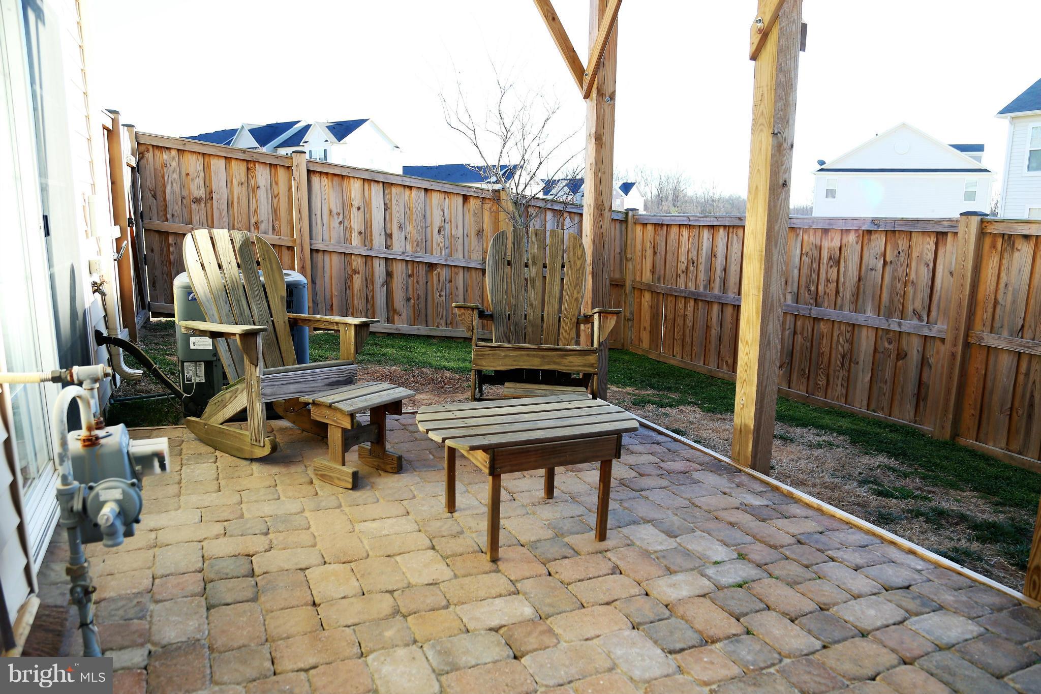 PEMBROOKE - Residential