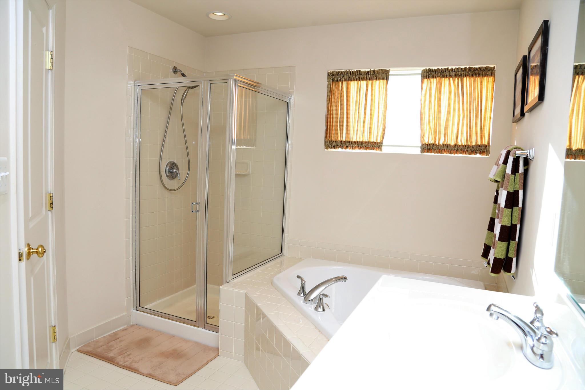 PEMBROOKE - Residential