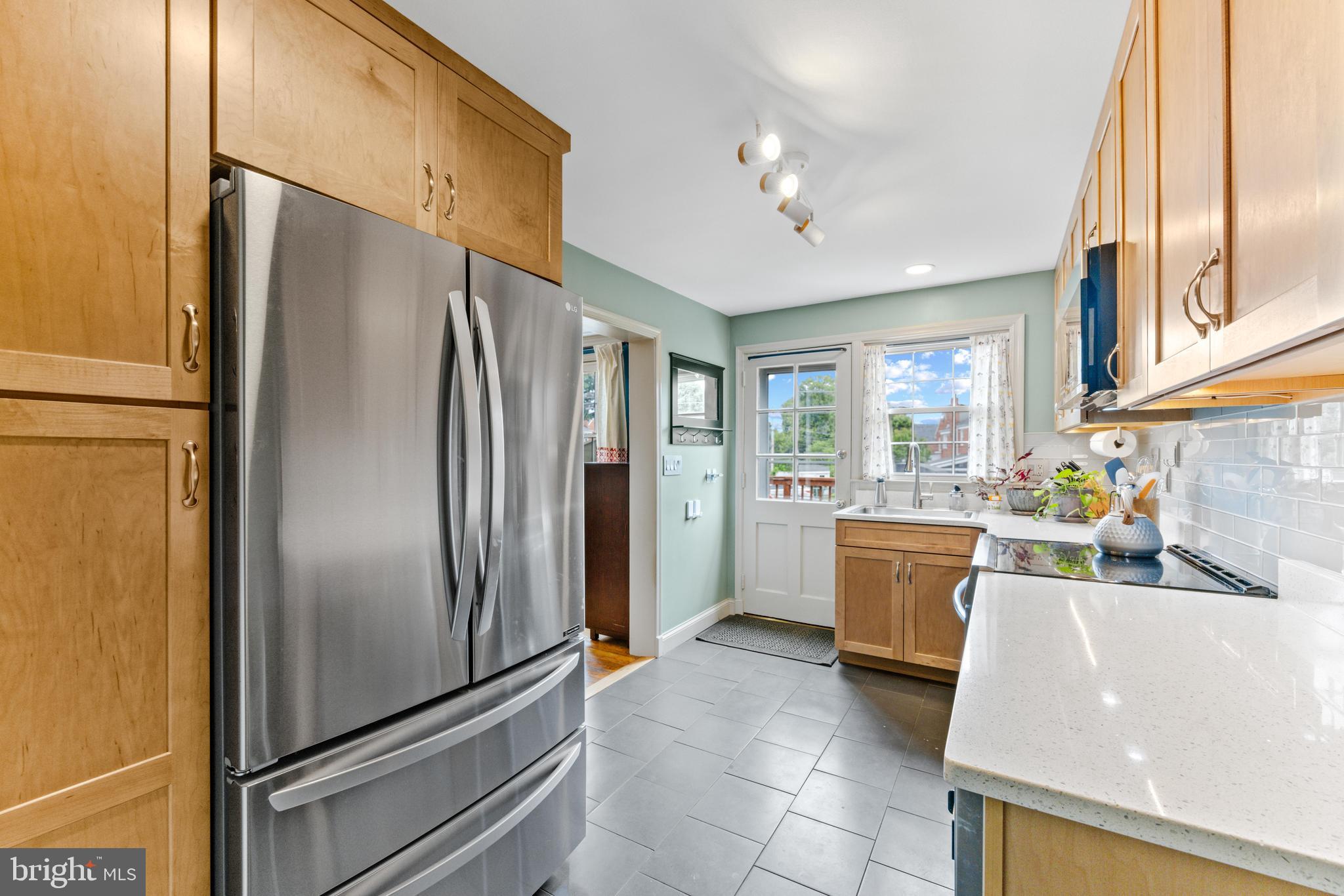 LOCH RAVEN MANOR - Residential Lease