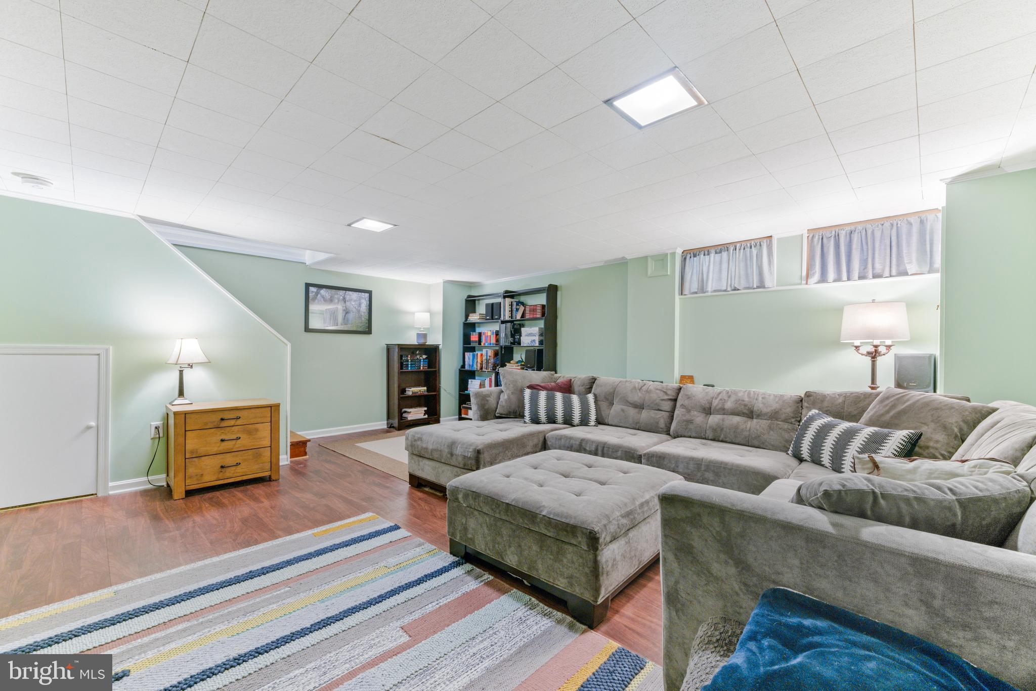 LOCH RAVEN MANOR - Residential Lease