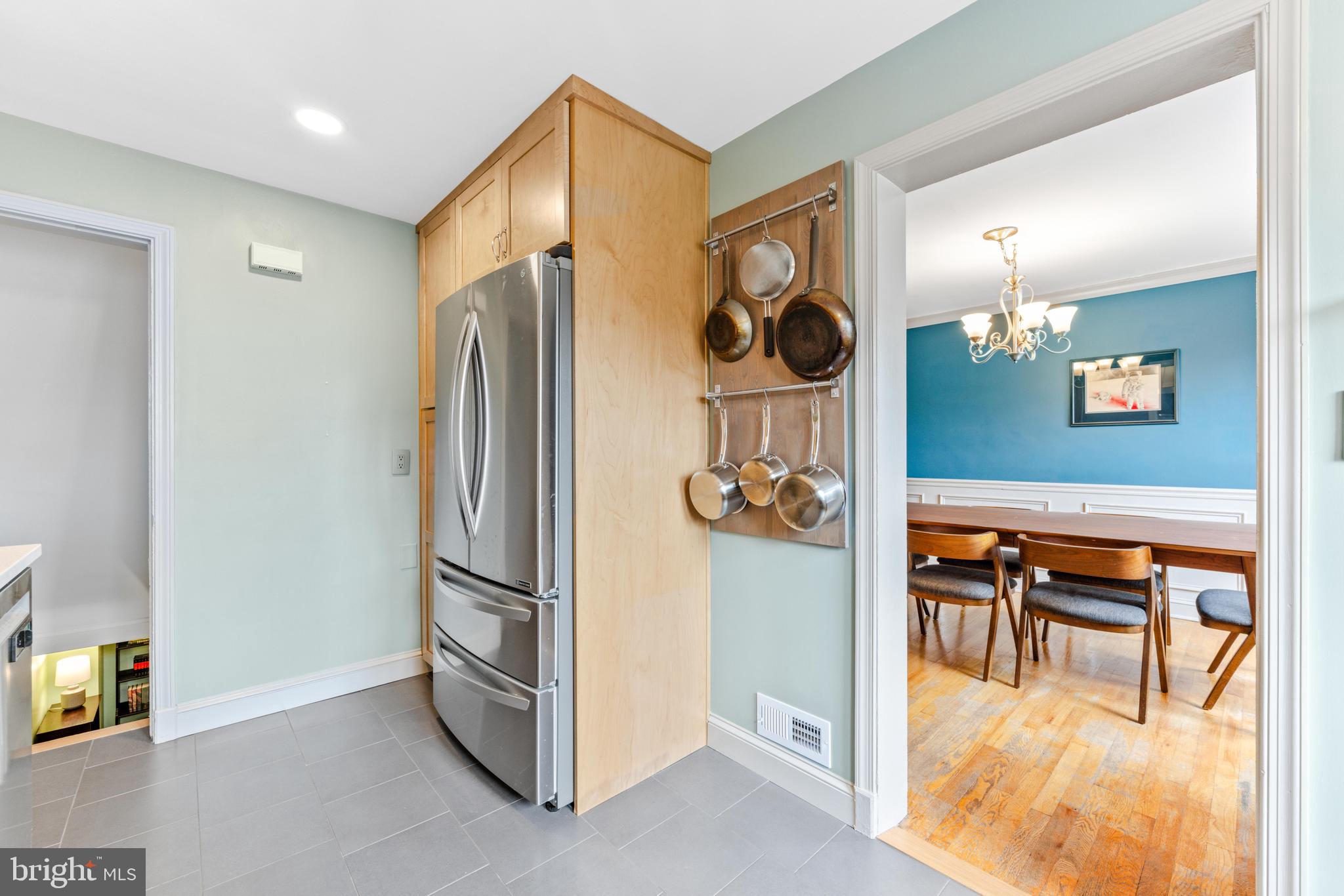 LOCH RAVEN MANOR - Residential Lease