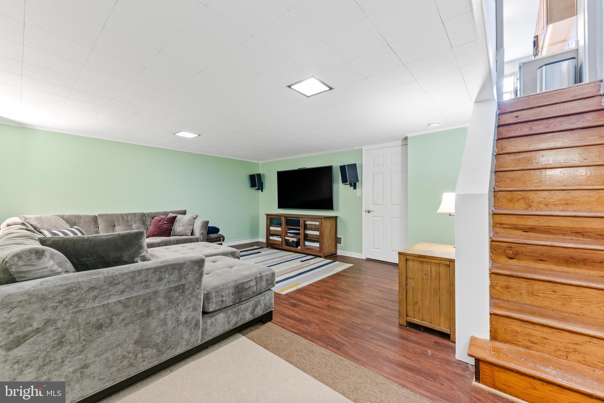 LOCH RAVEN MANOR - Residential Lease