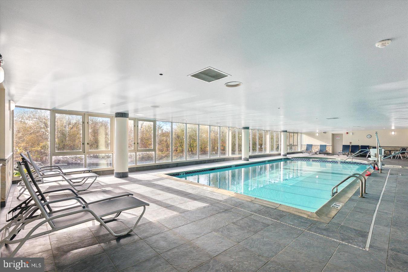 HUNTINGDON VALLEY - Residential