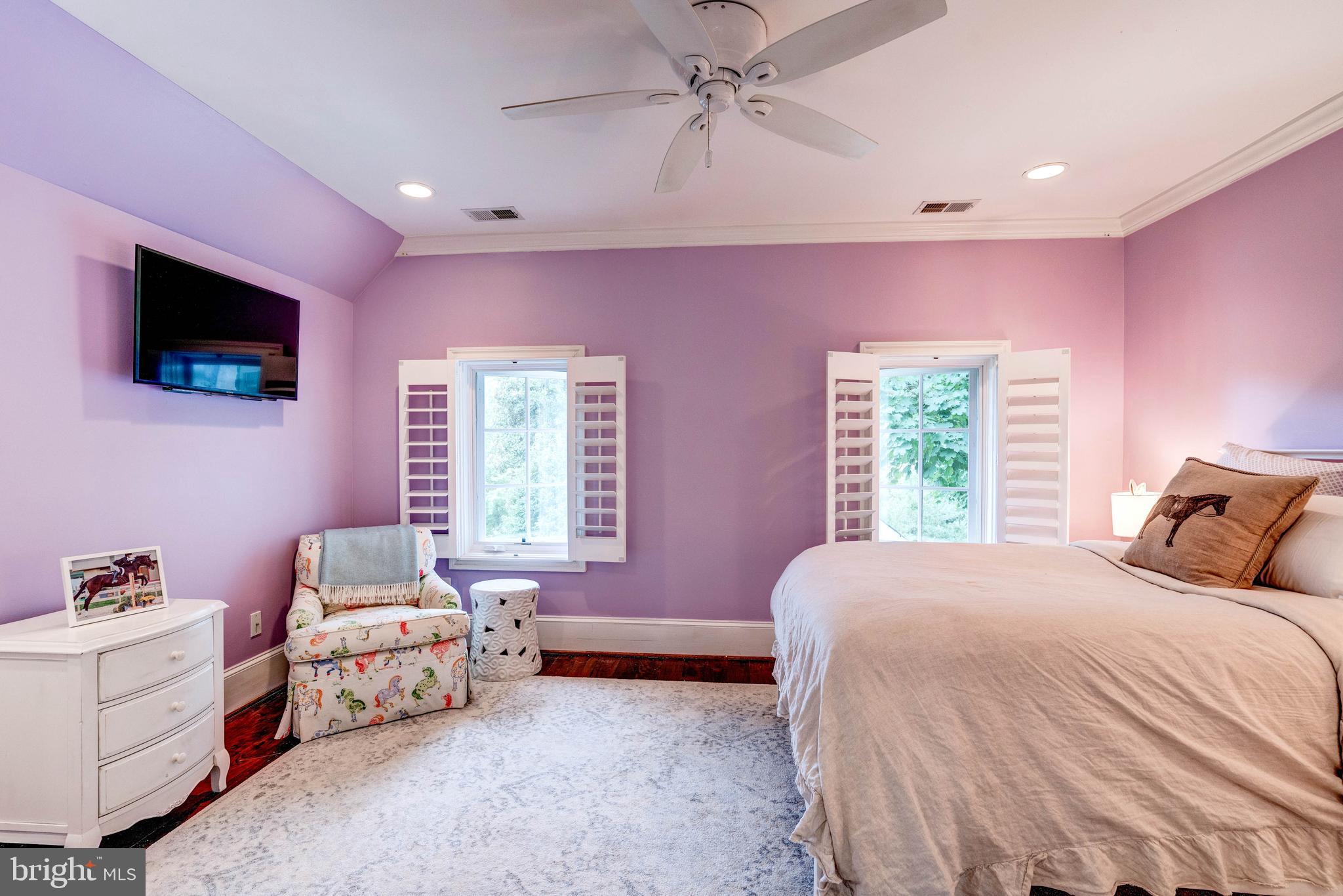 SPRING VALLEY - Residential