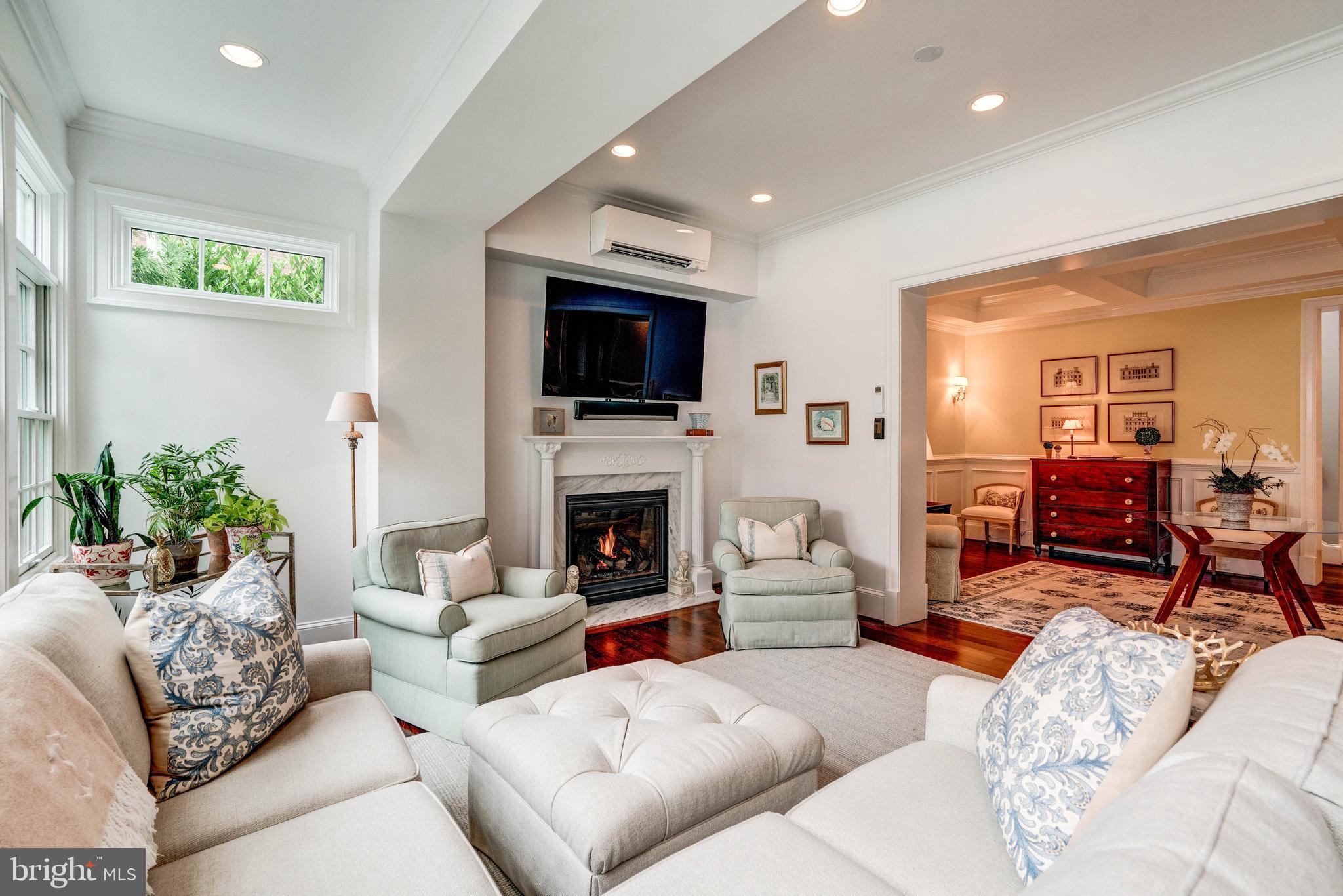 SPRING VALLEY - Residential