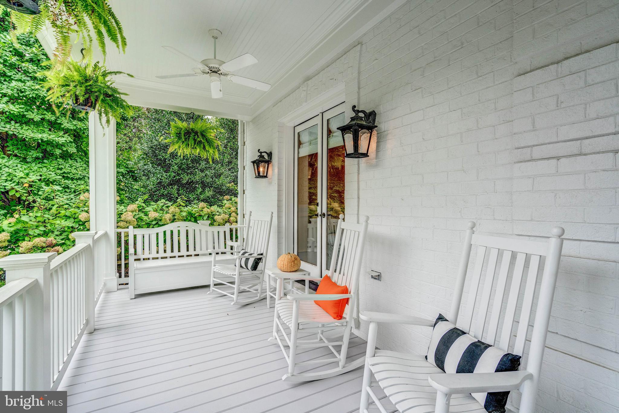 SPRING VALLEY - Residential
