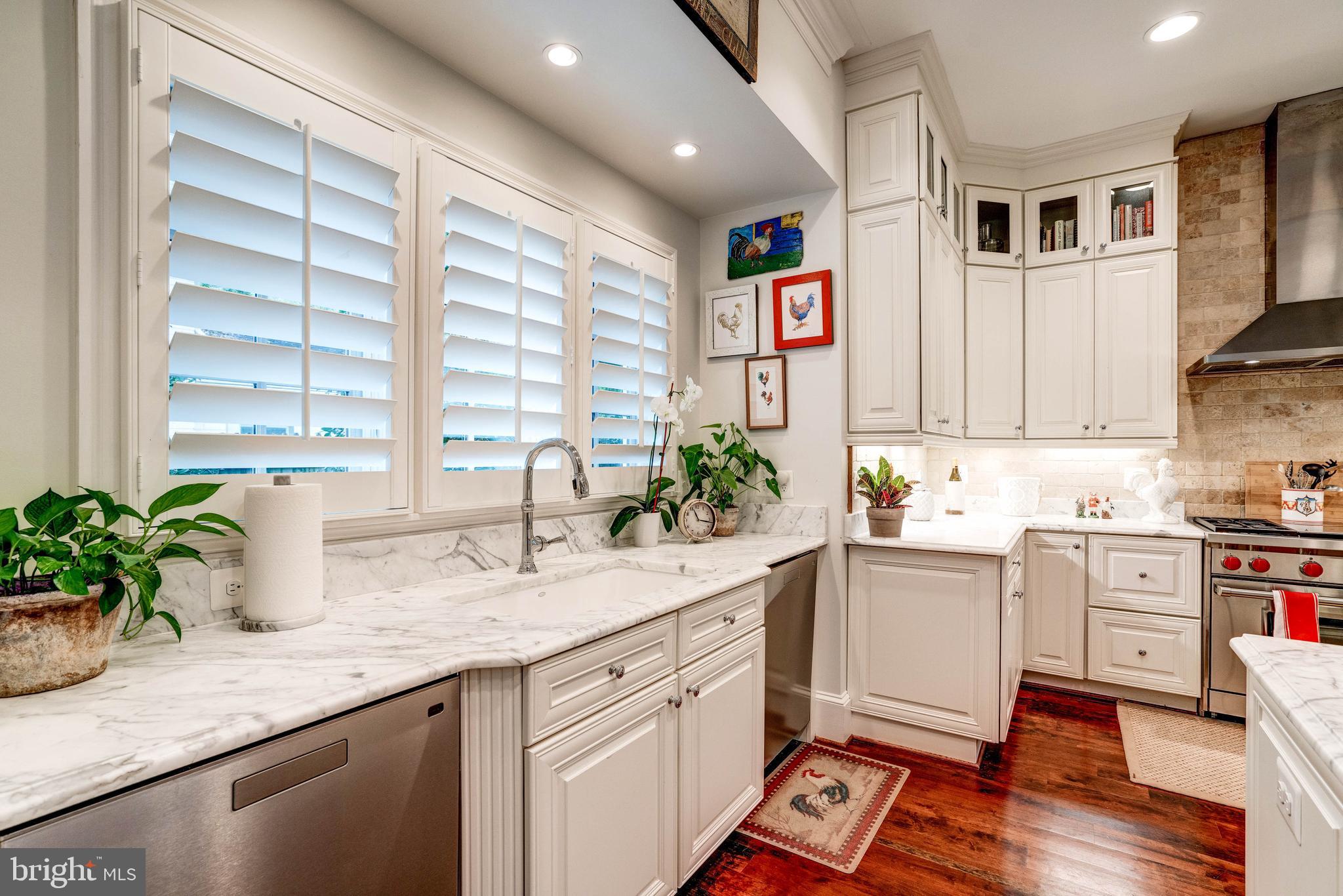 SPRING VALLEY - Residential