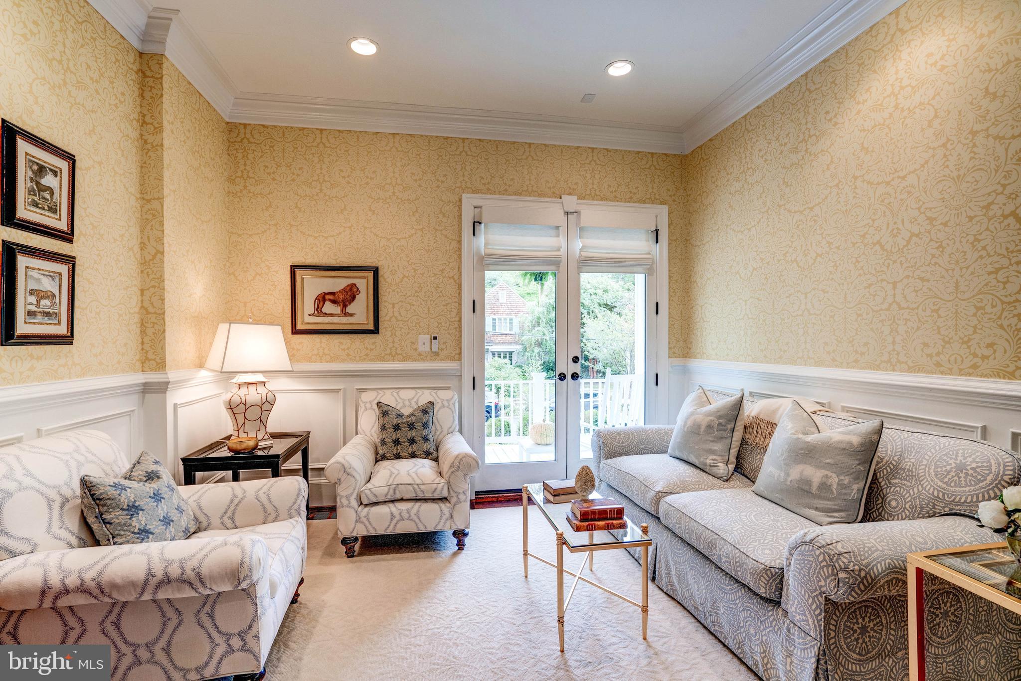 SPRING VALLEY - Residential