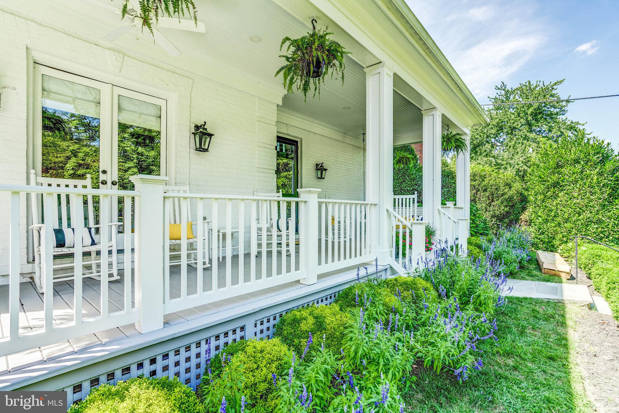 SPRING VALLEY - Residential