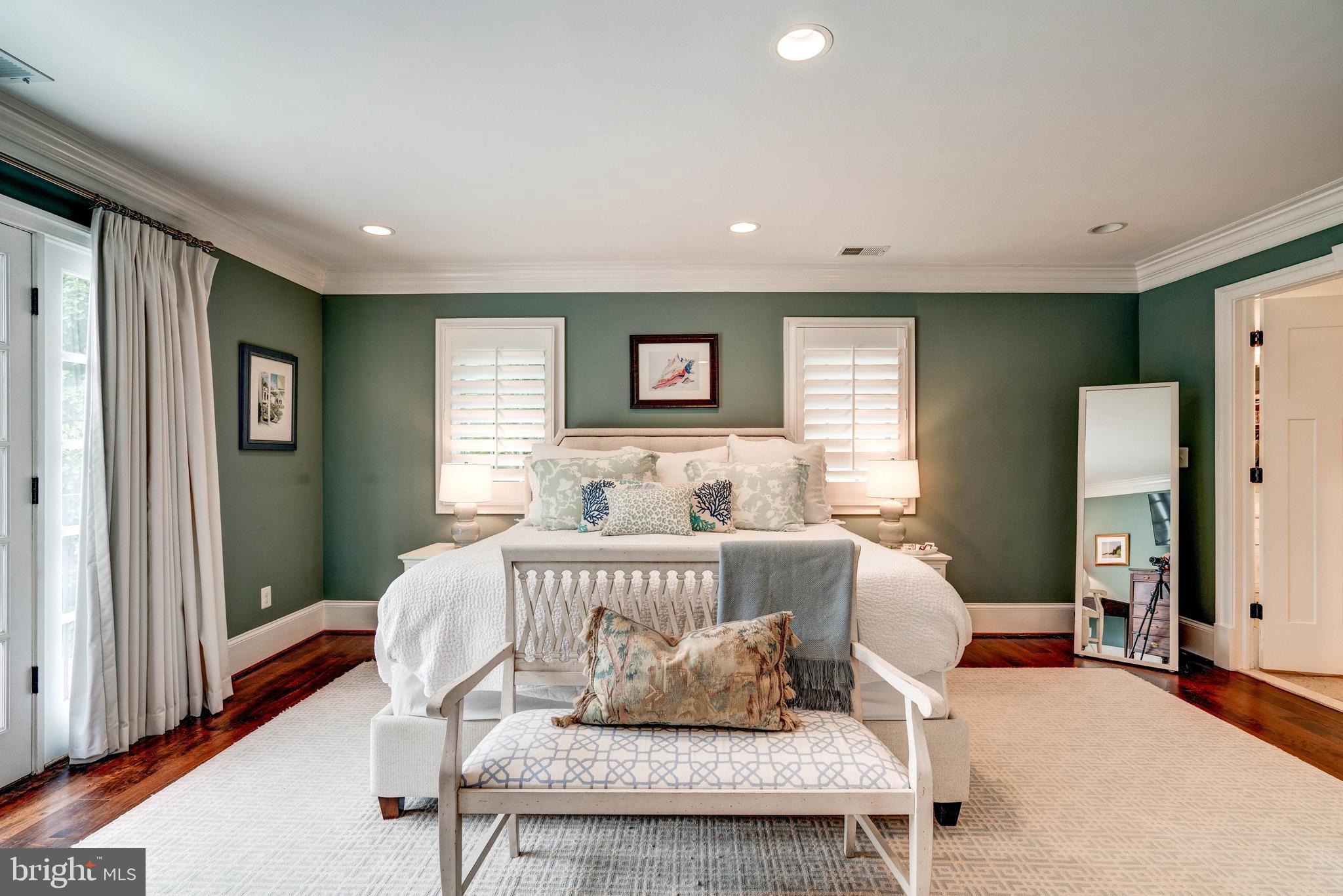 SPRING VALLEY - Residential