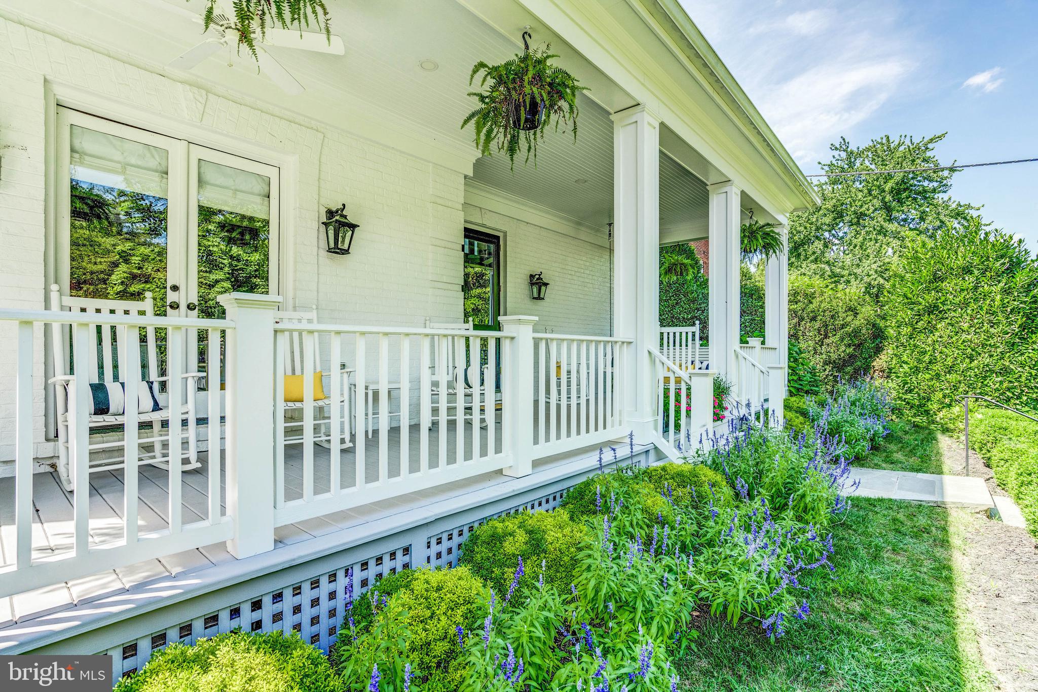 SPRING VALLEY - Residential
