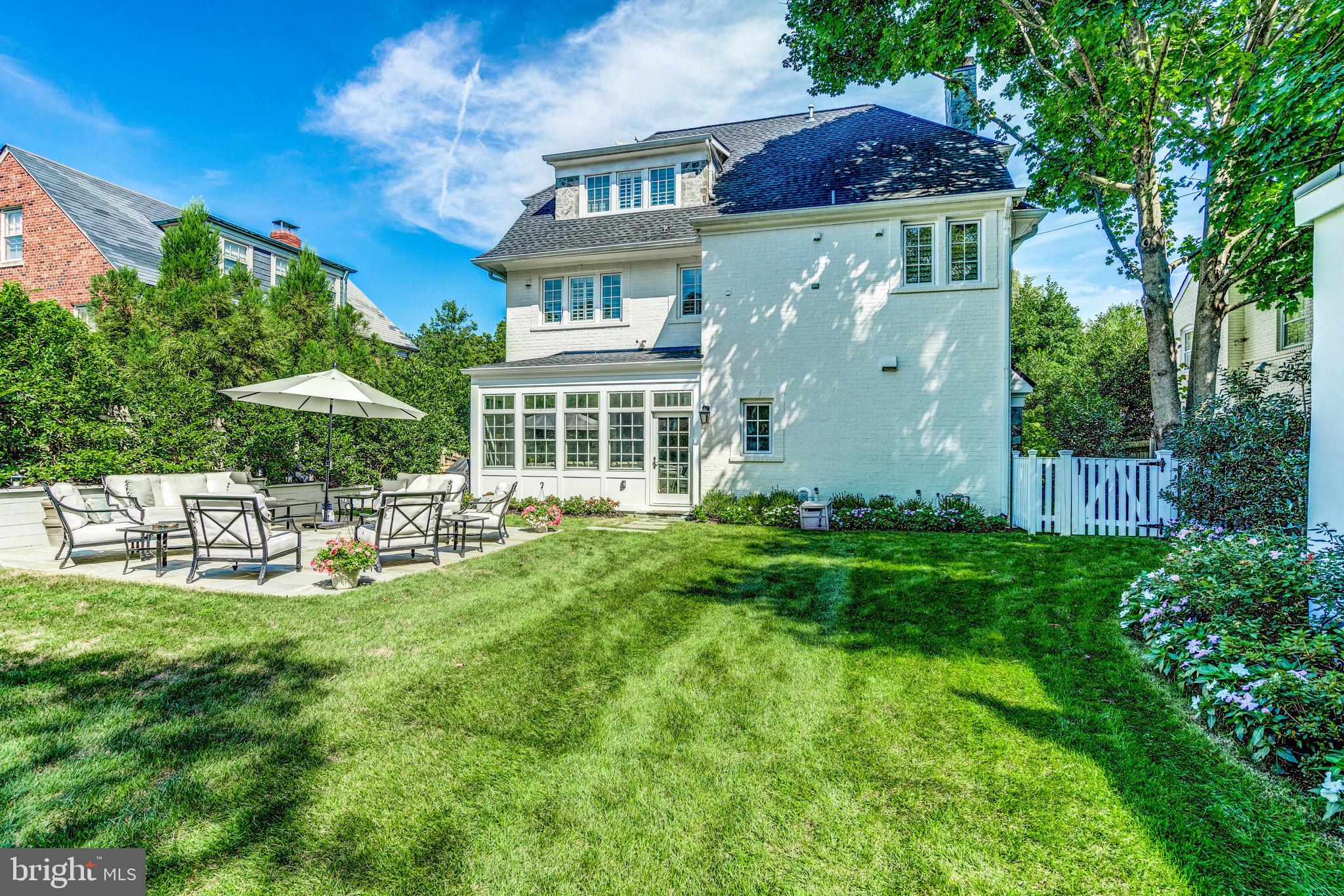 SPRING VALLEY - Residential
