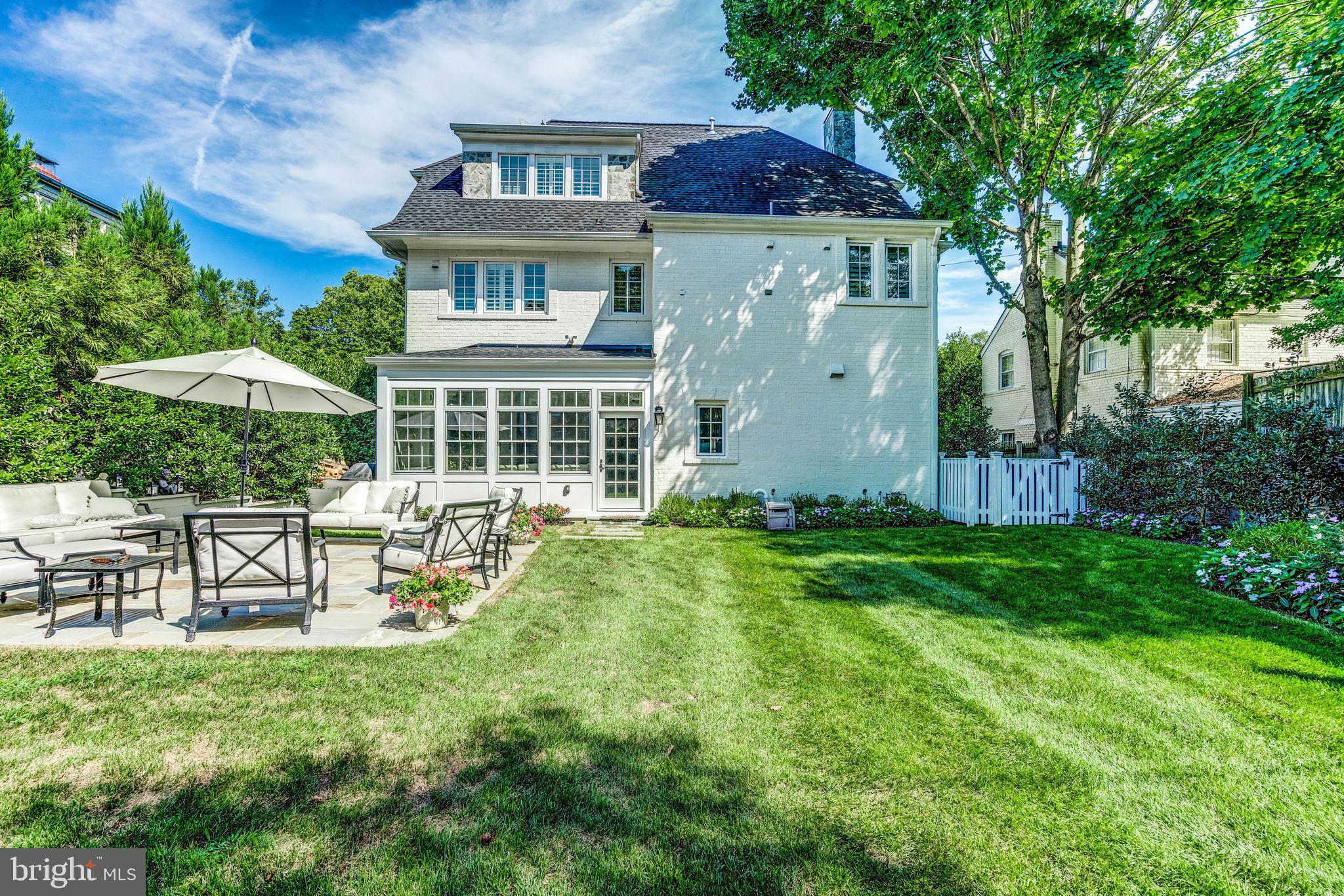 SPRING VALLEY - Residential
