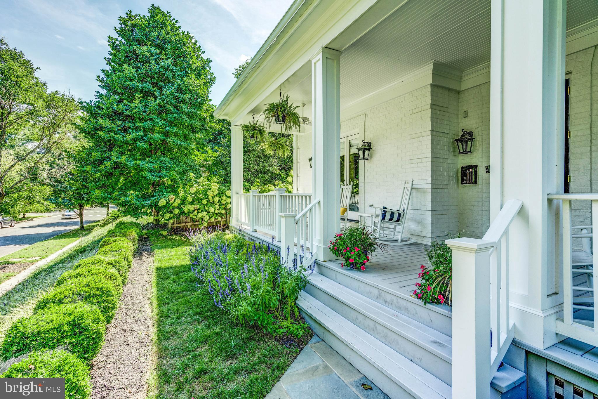 SPRING VALLEY - Residential