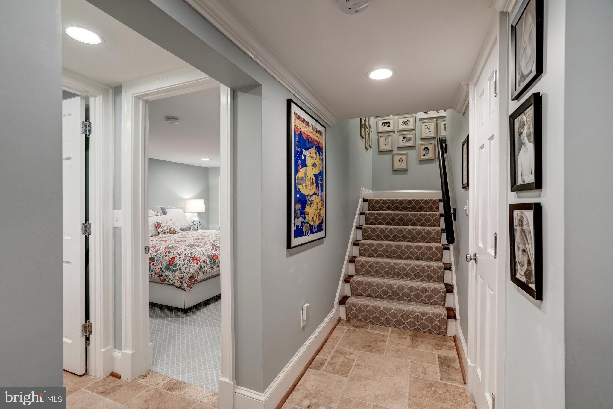SPRING VALLEY - Residential