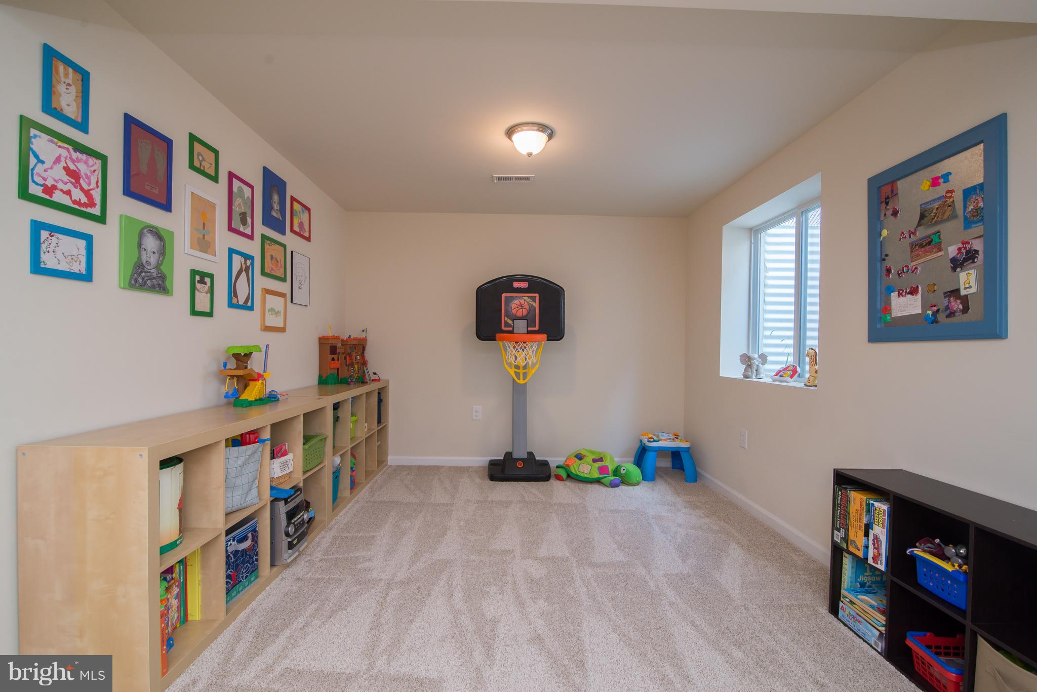 LAKELAND PLACE - Residential