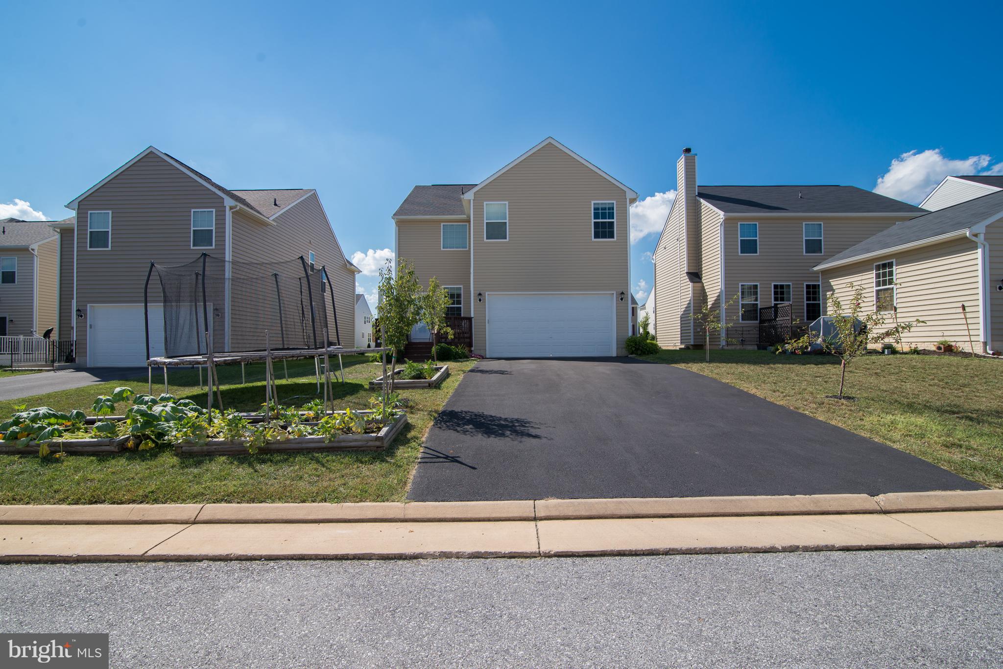 LAKELAND PLACE - Residential