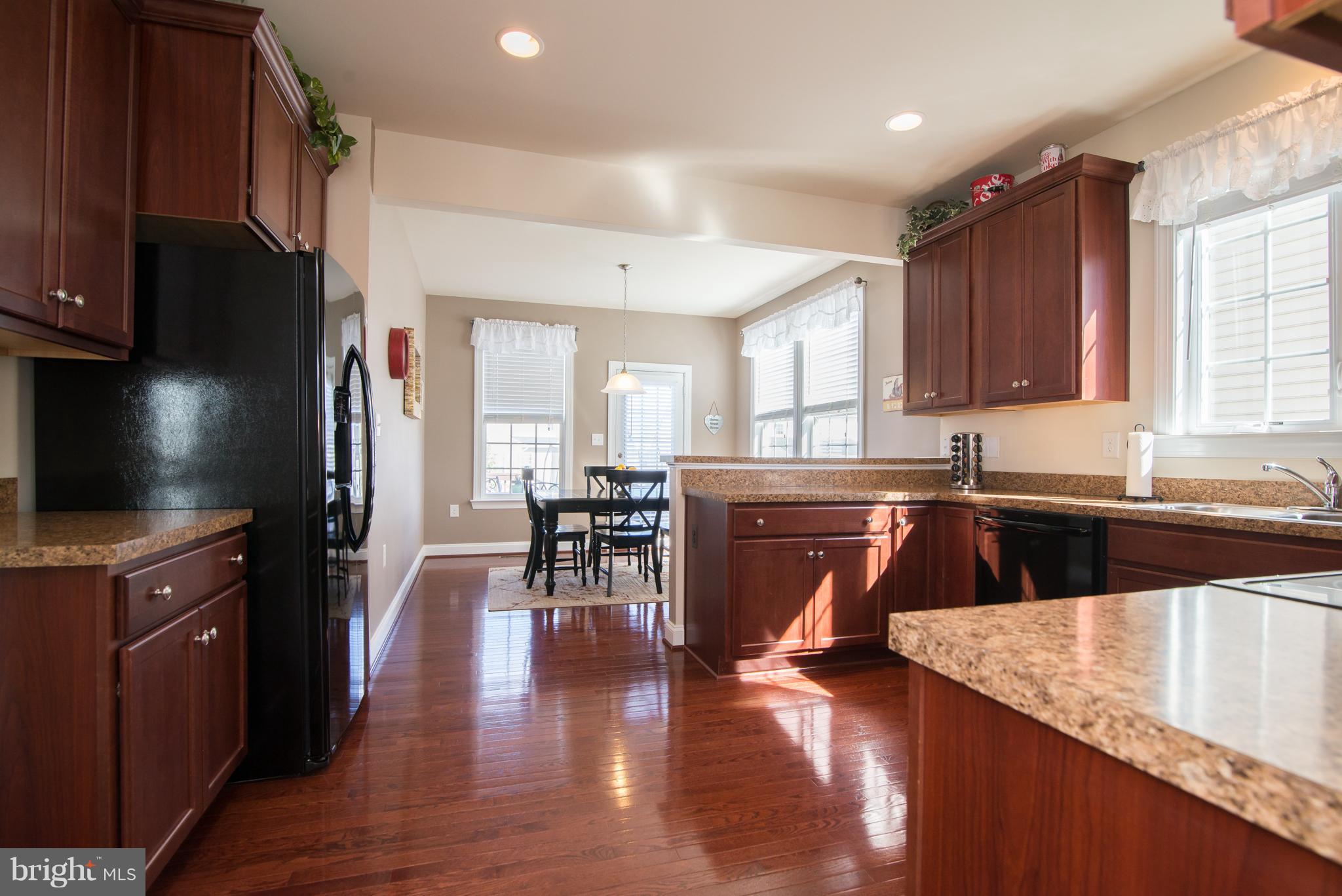 LAKELAND PLACE - Residential