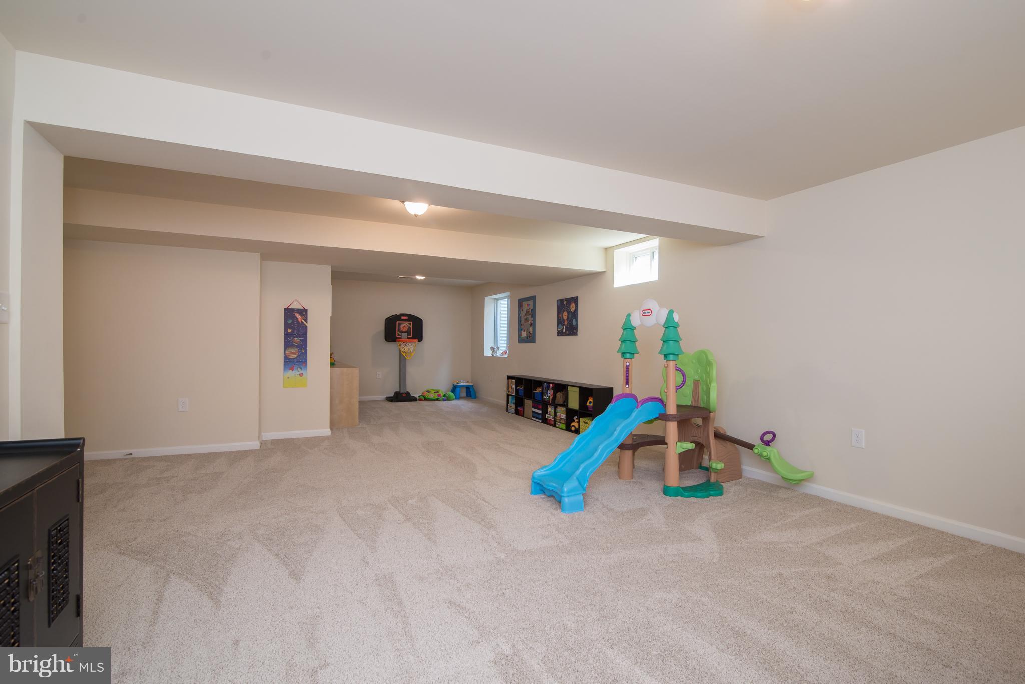 LAKELAND PLACE - Residential