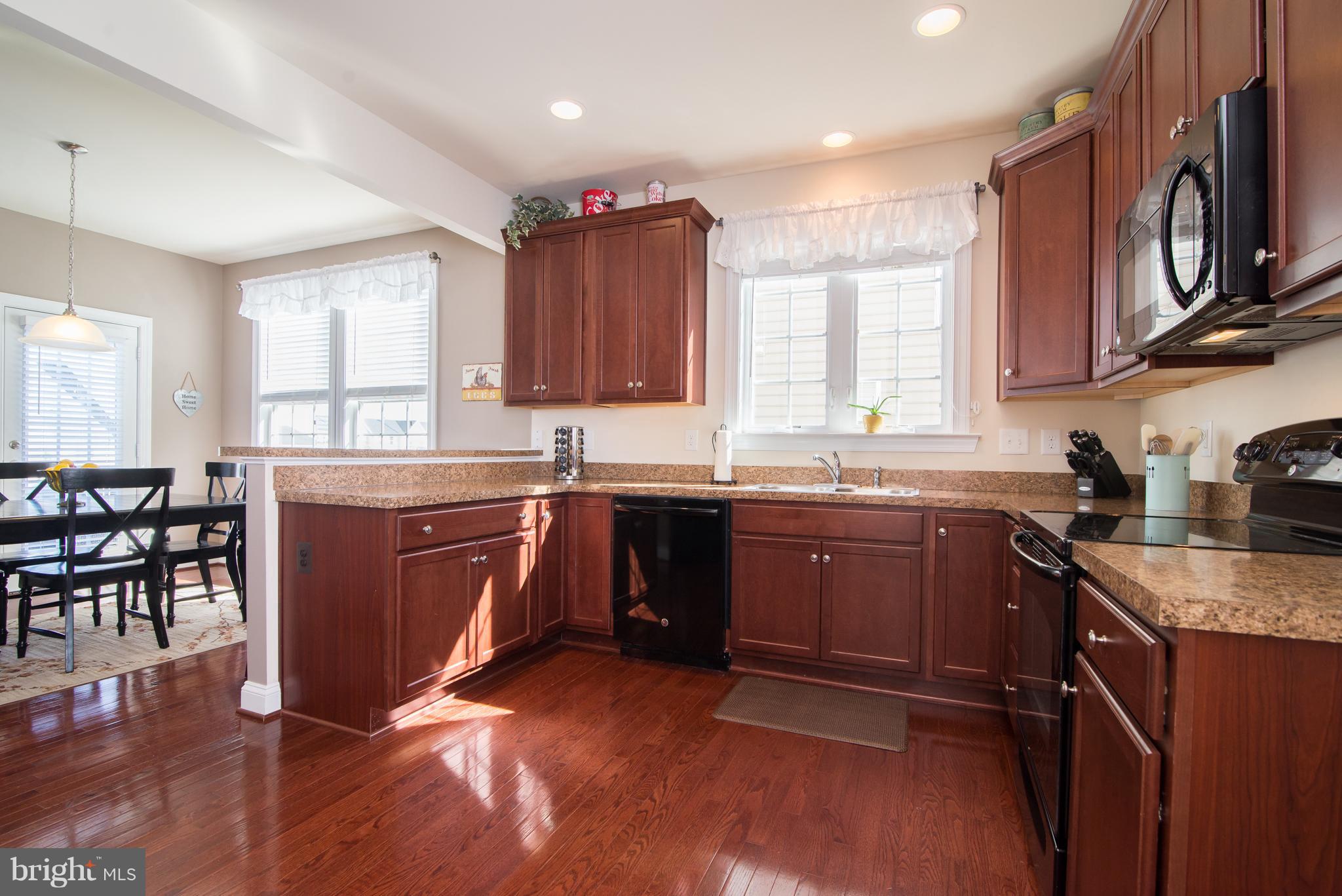 LAKELAND PLACE - Residential