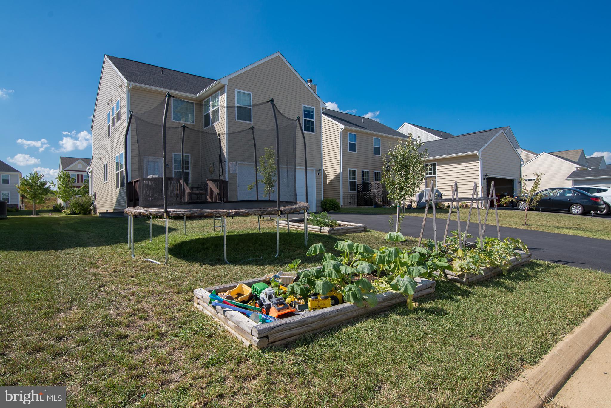 LAKELAND PLACE - Residential