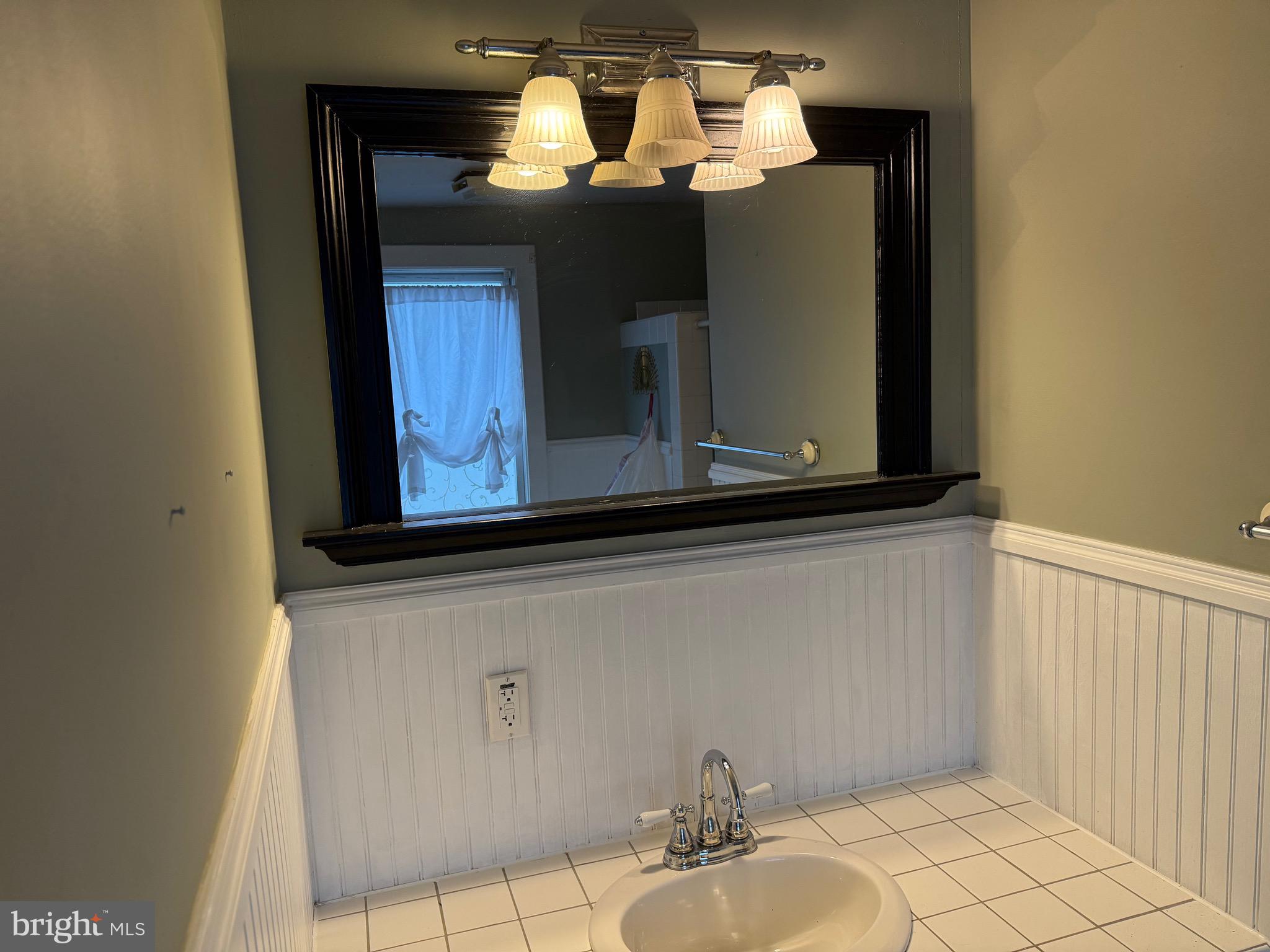 WINCHESTER CITY - Residential Lease