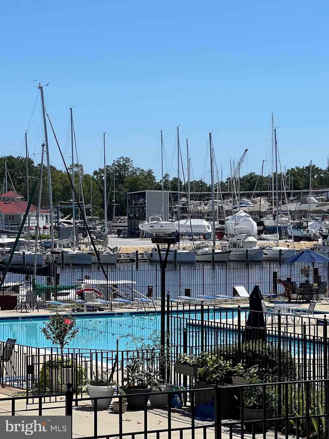 SEVERN HOUSE - Residential