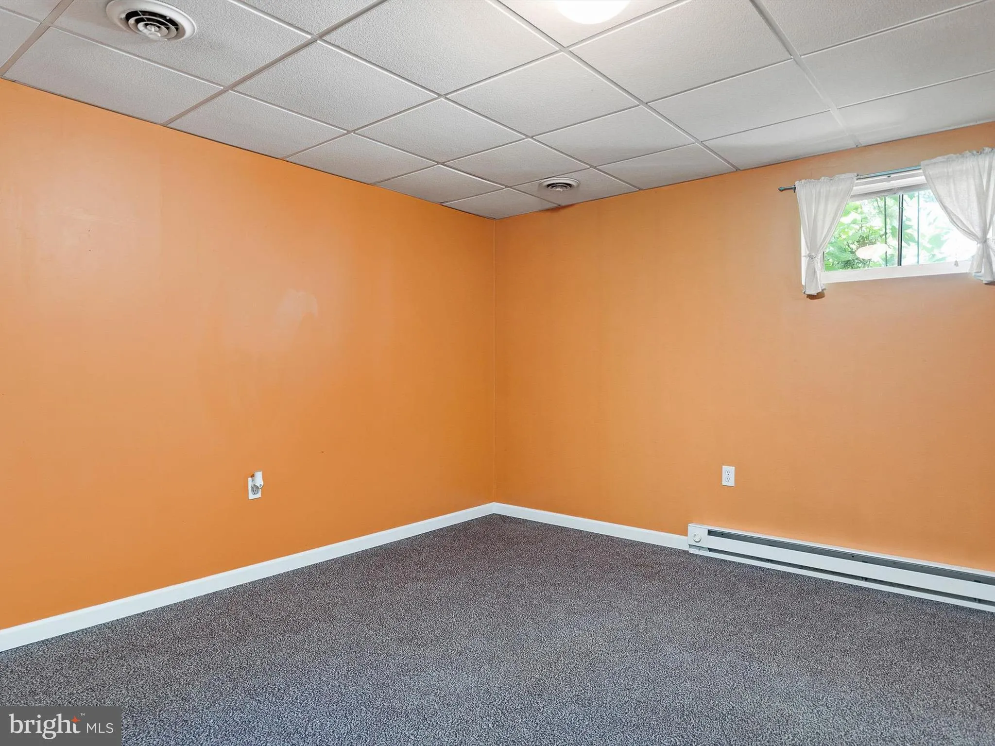 Newark, Delaware 19711, United States, 3 Bedrooms Bedrooms, ,3 BathroomsBathrooms,Residential,Pending,158080