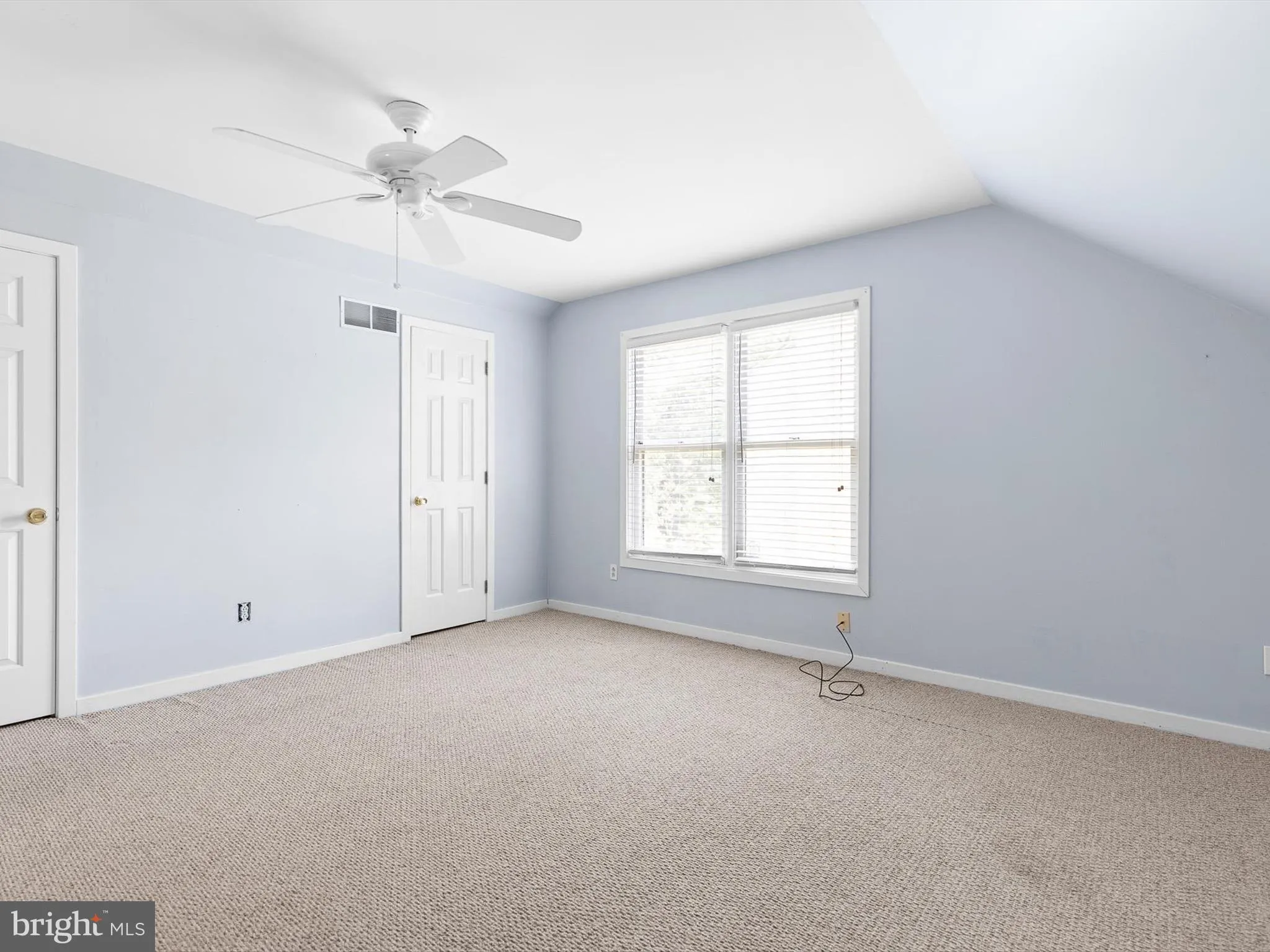 Newark, Delaware 19711, United States, 3 Bedrooms Bedrooms, ,3 BathroomsBathrooms,Residential,Pending,158080