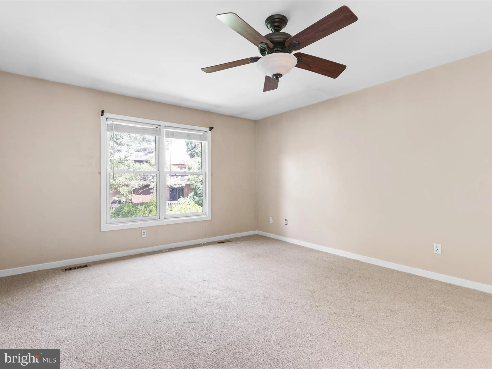 Newark, Delaware 19711, United States, 3 Bedrooms Bedrooms, ,3 BathroomsBathrooms,Residential,Pending,158080