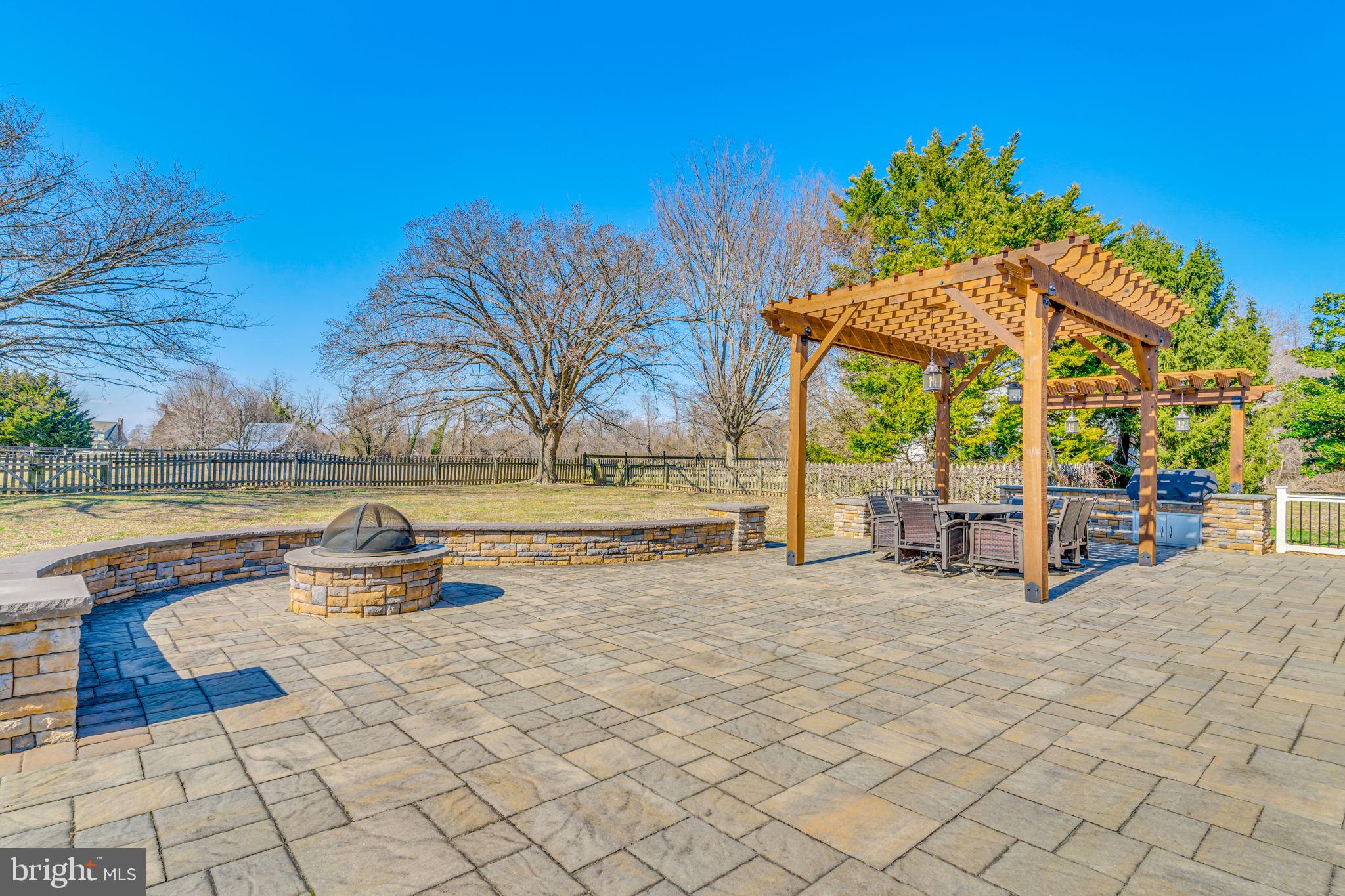 WELLS COVE - Residential