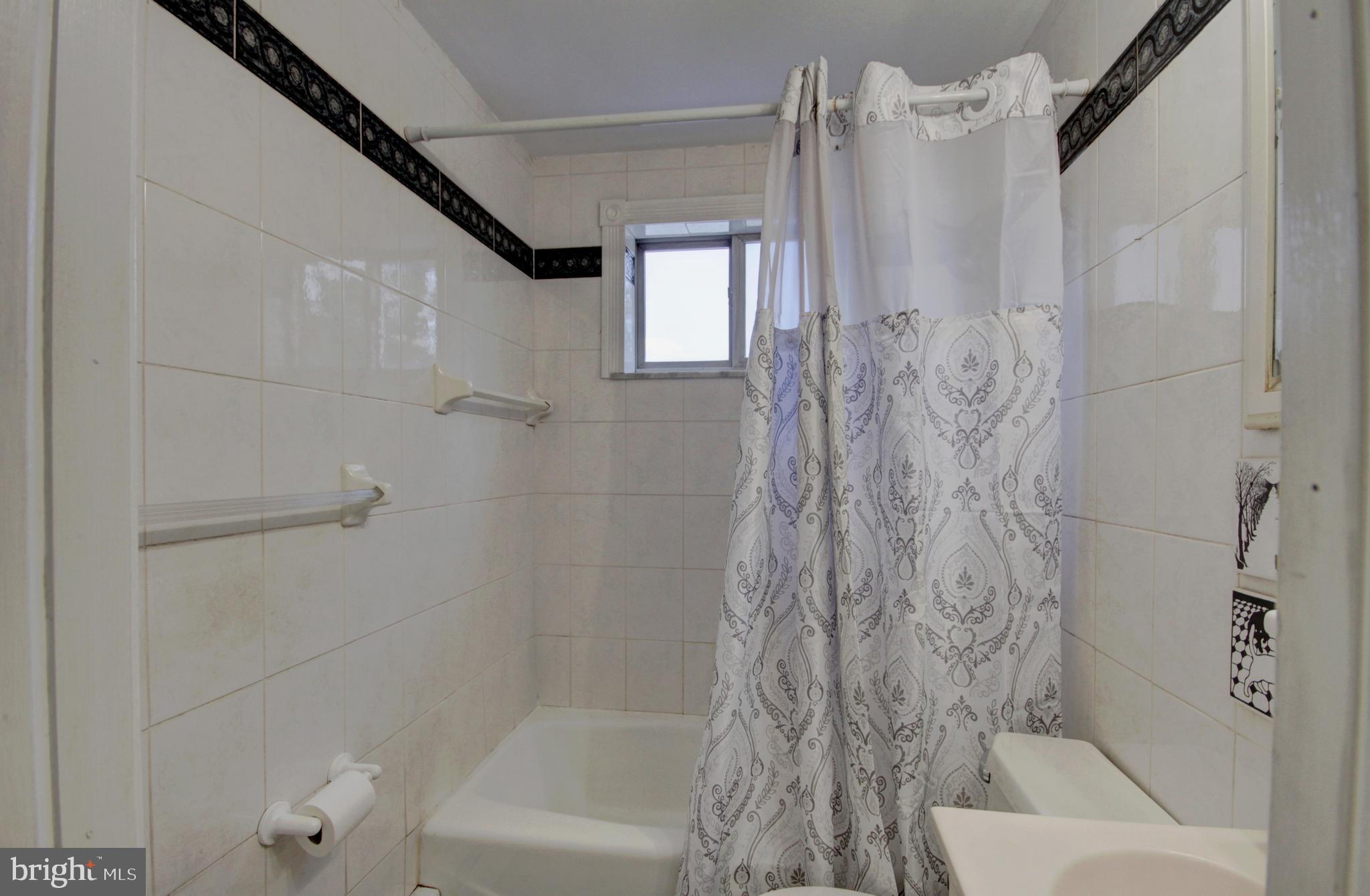 LANSDALE - Residential