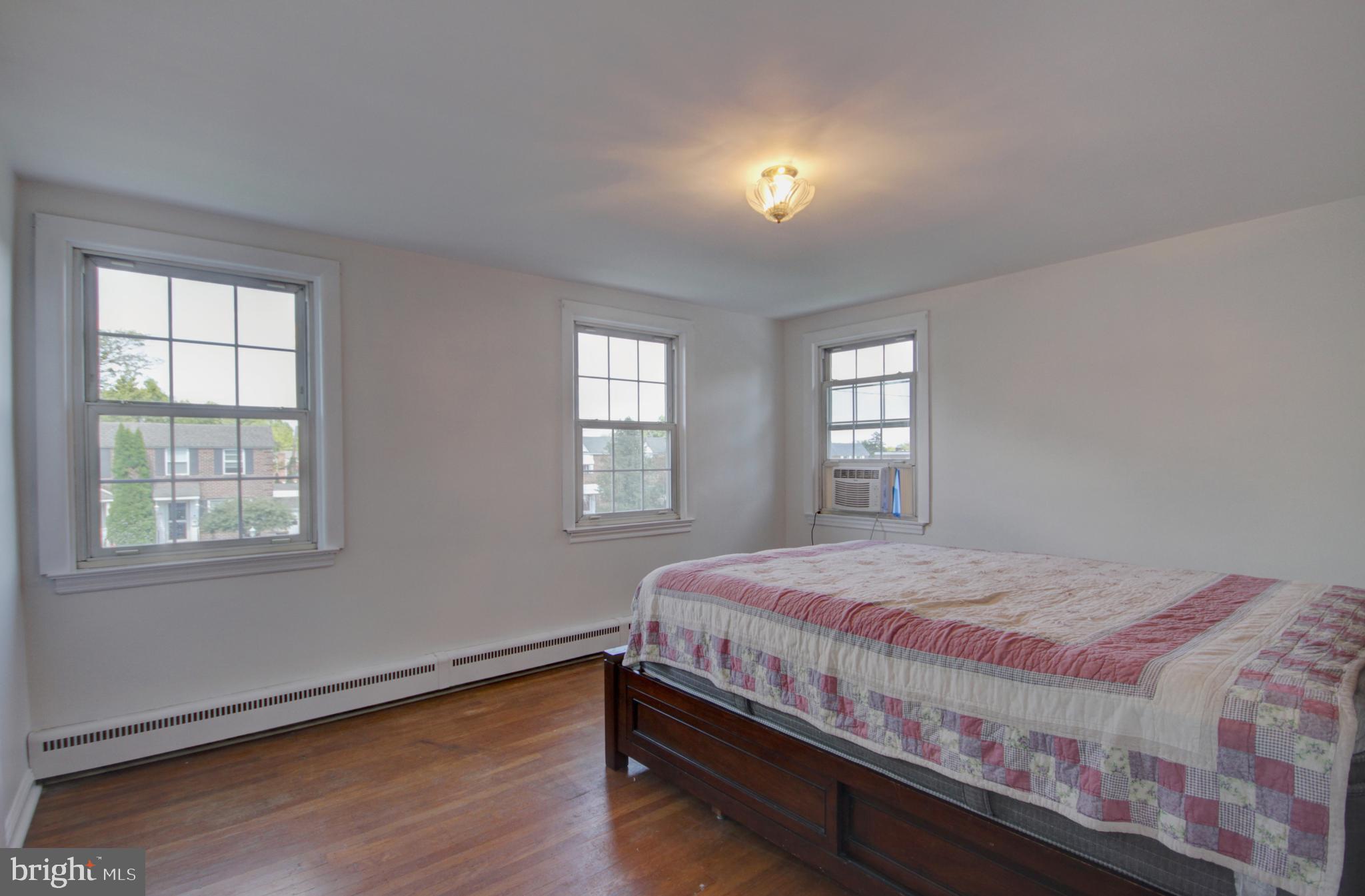 LANSDALE - Residential