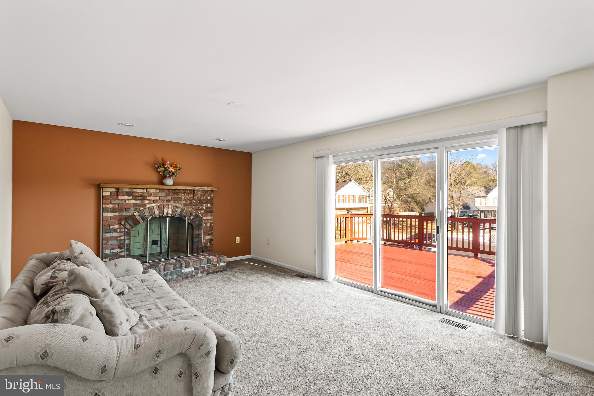 FOX RUN NORTH - Residential