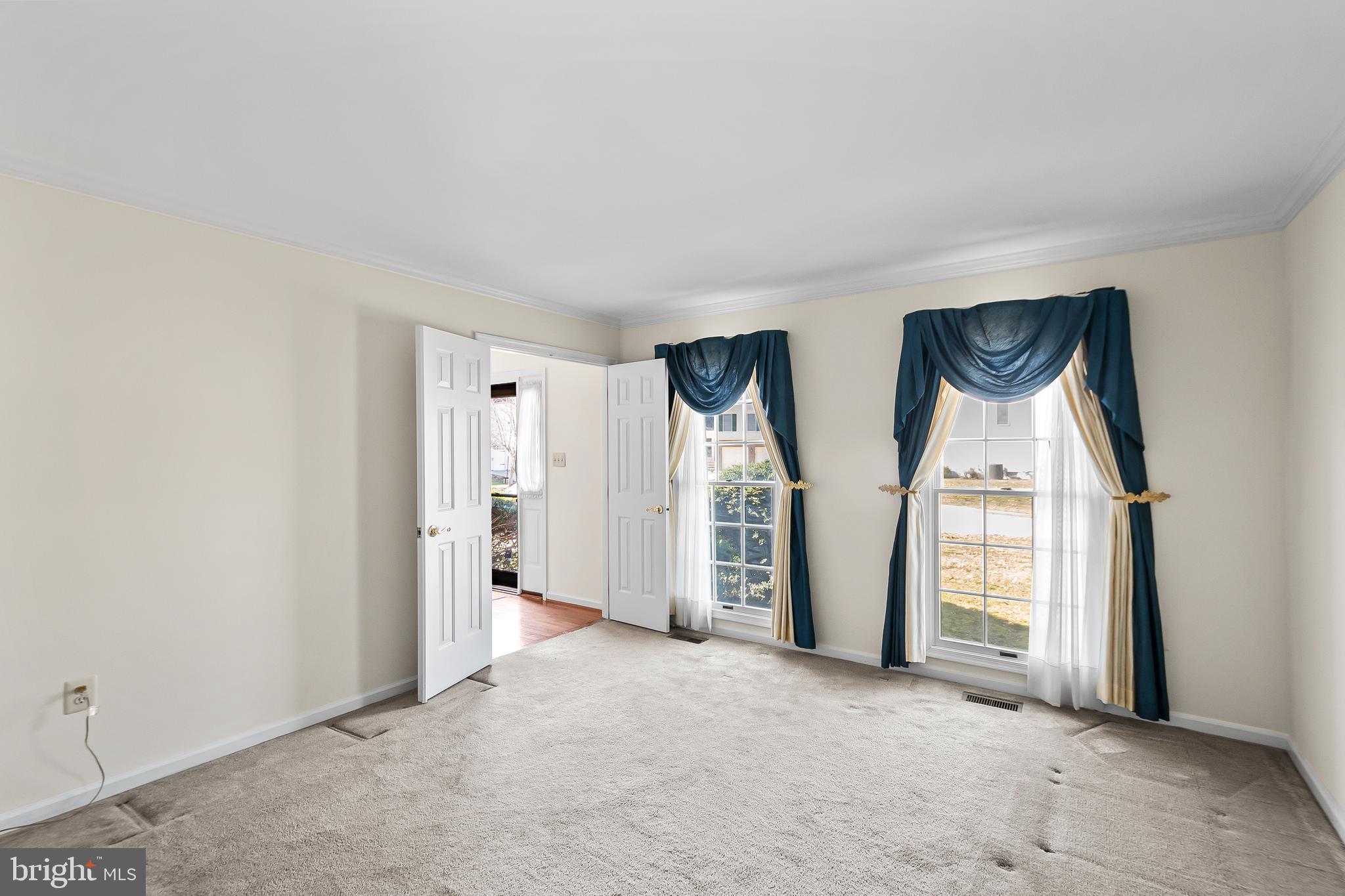 FOX RUN NORTH - Residential