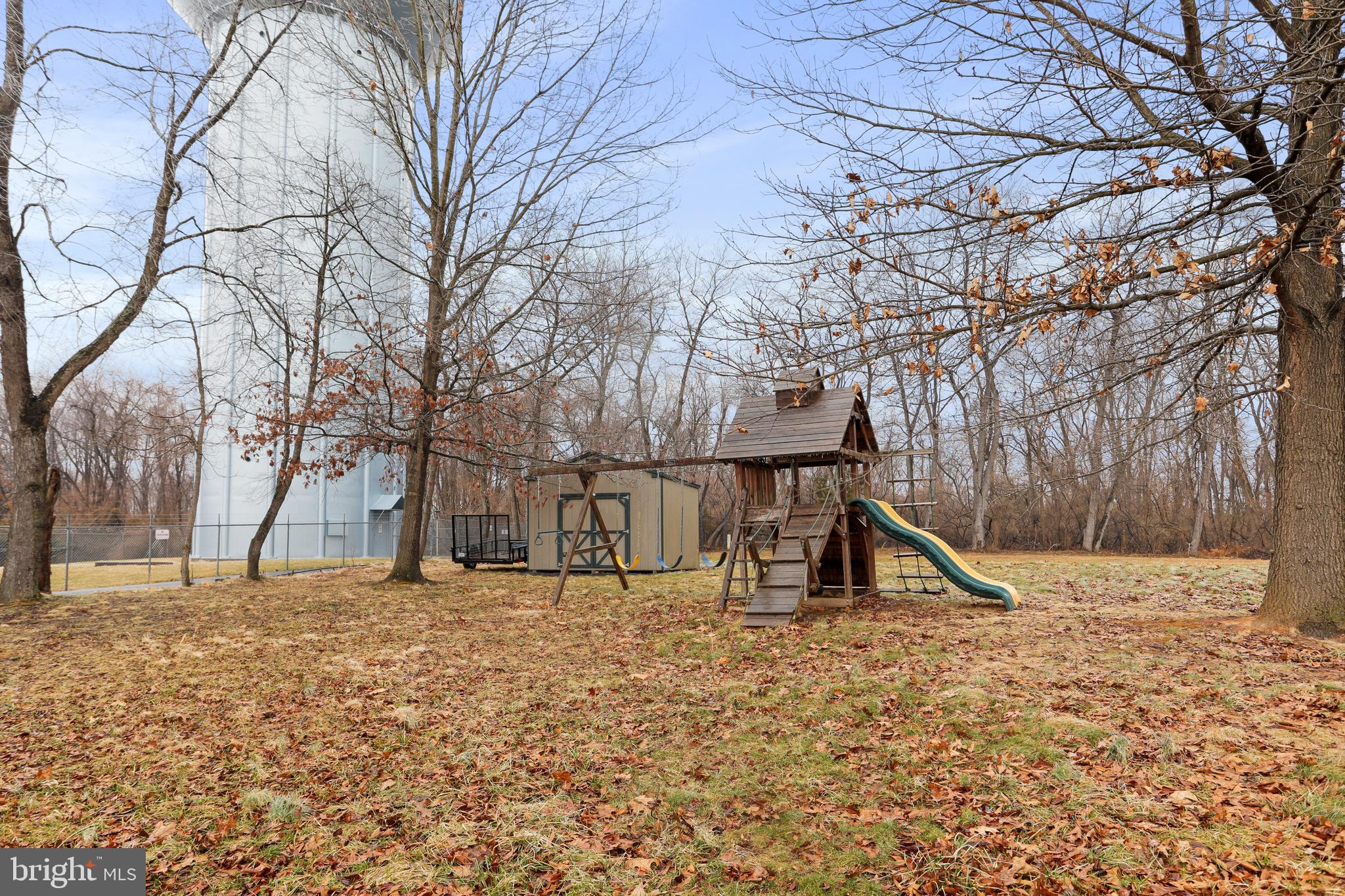 ELISE COURT - Residential