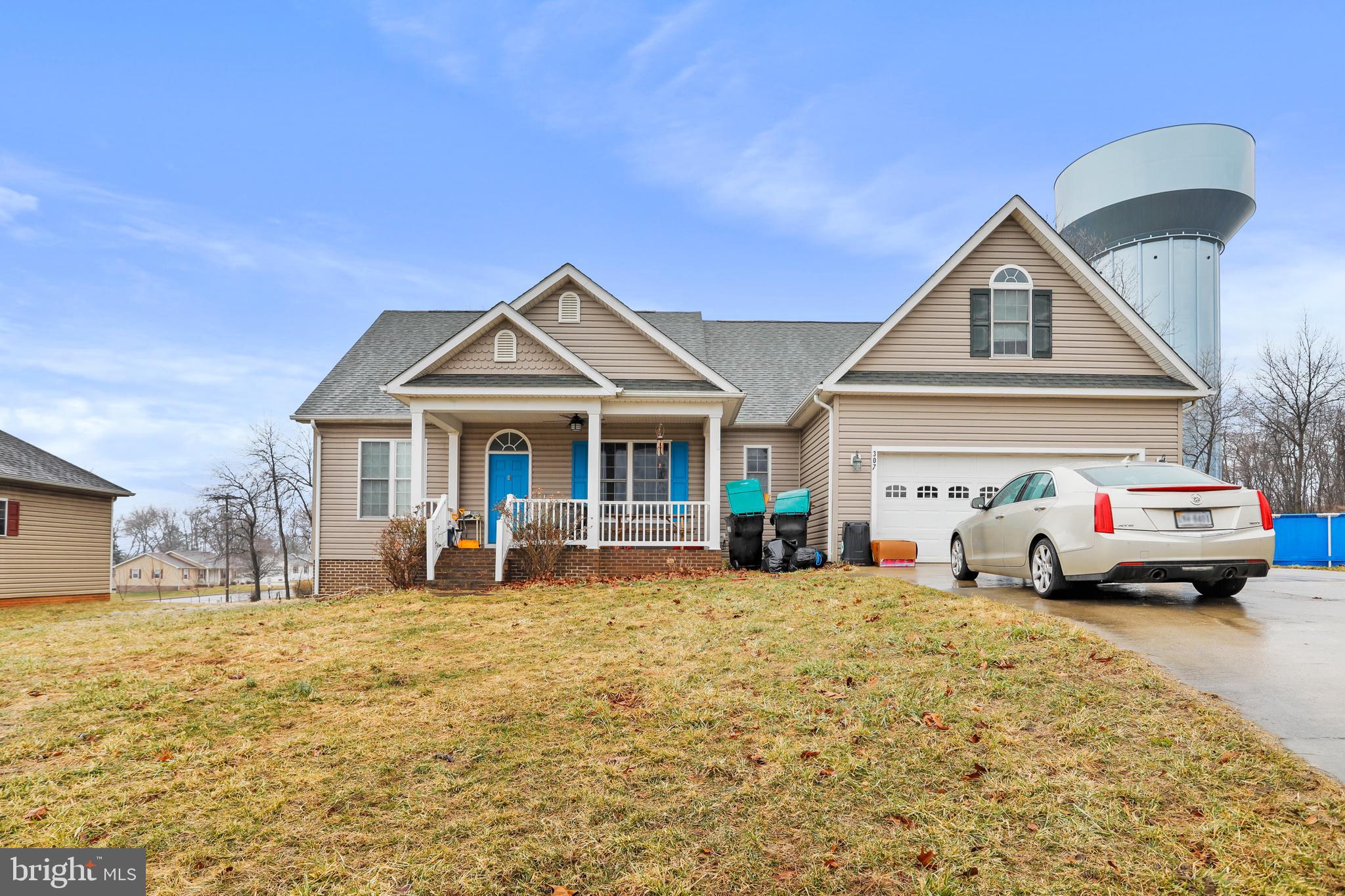 ELISE COURT - Residential