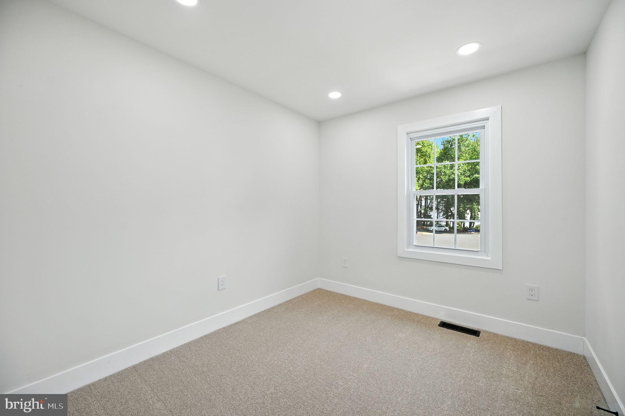 COMSTOCK - Residential