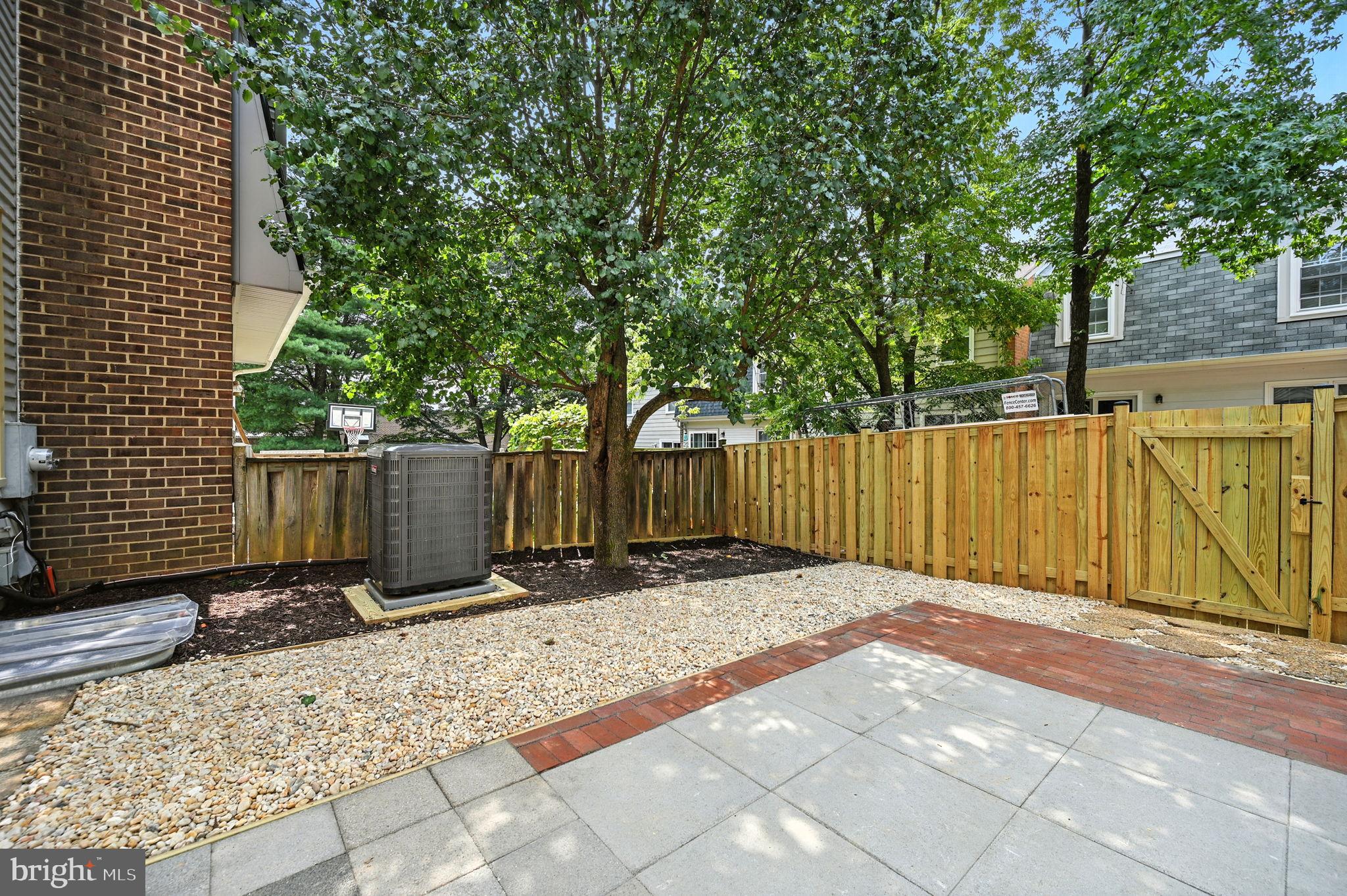 COMSTOCK - Residential