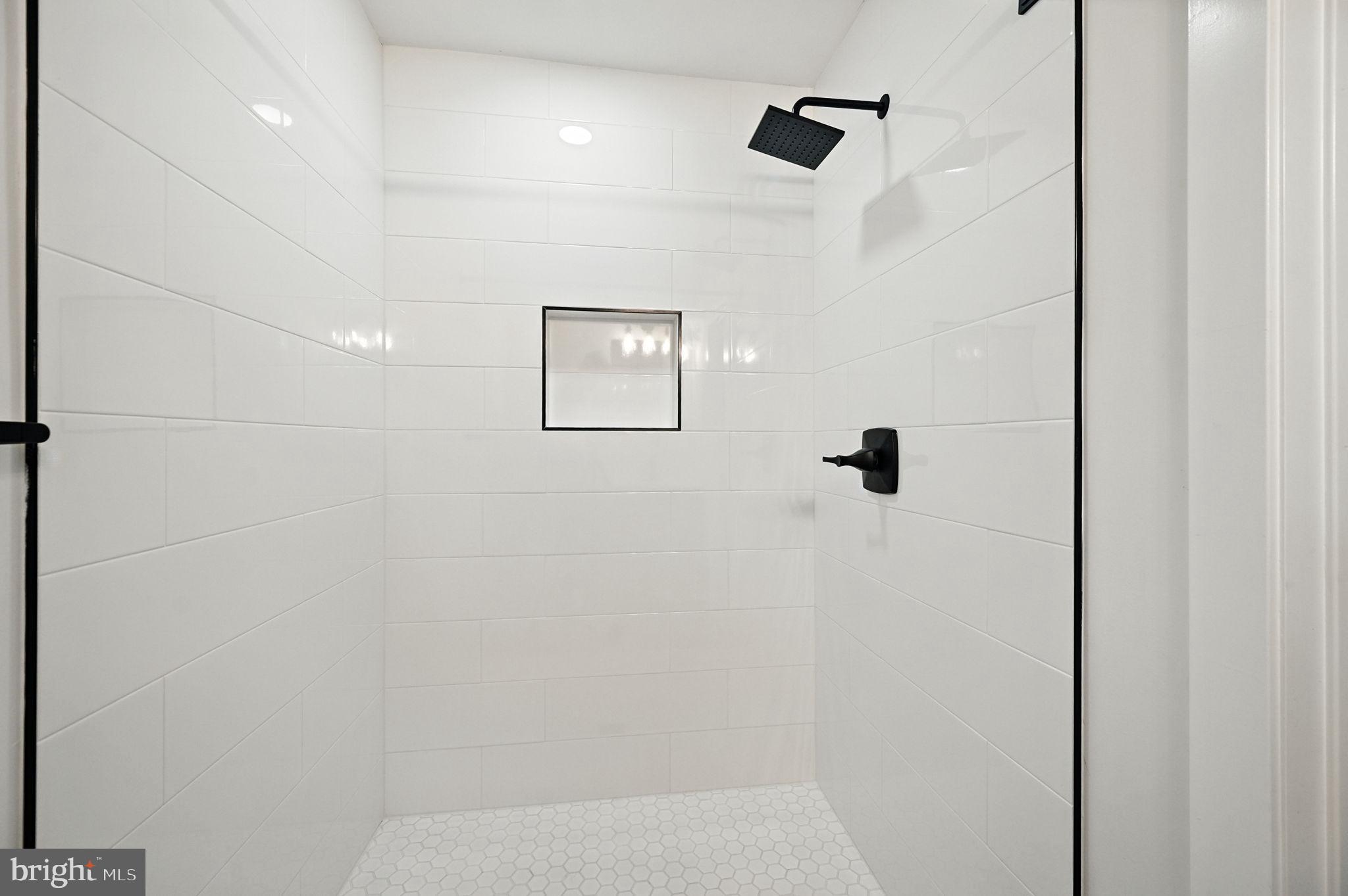 COMSTOCK - Residential