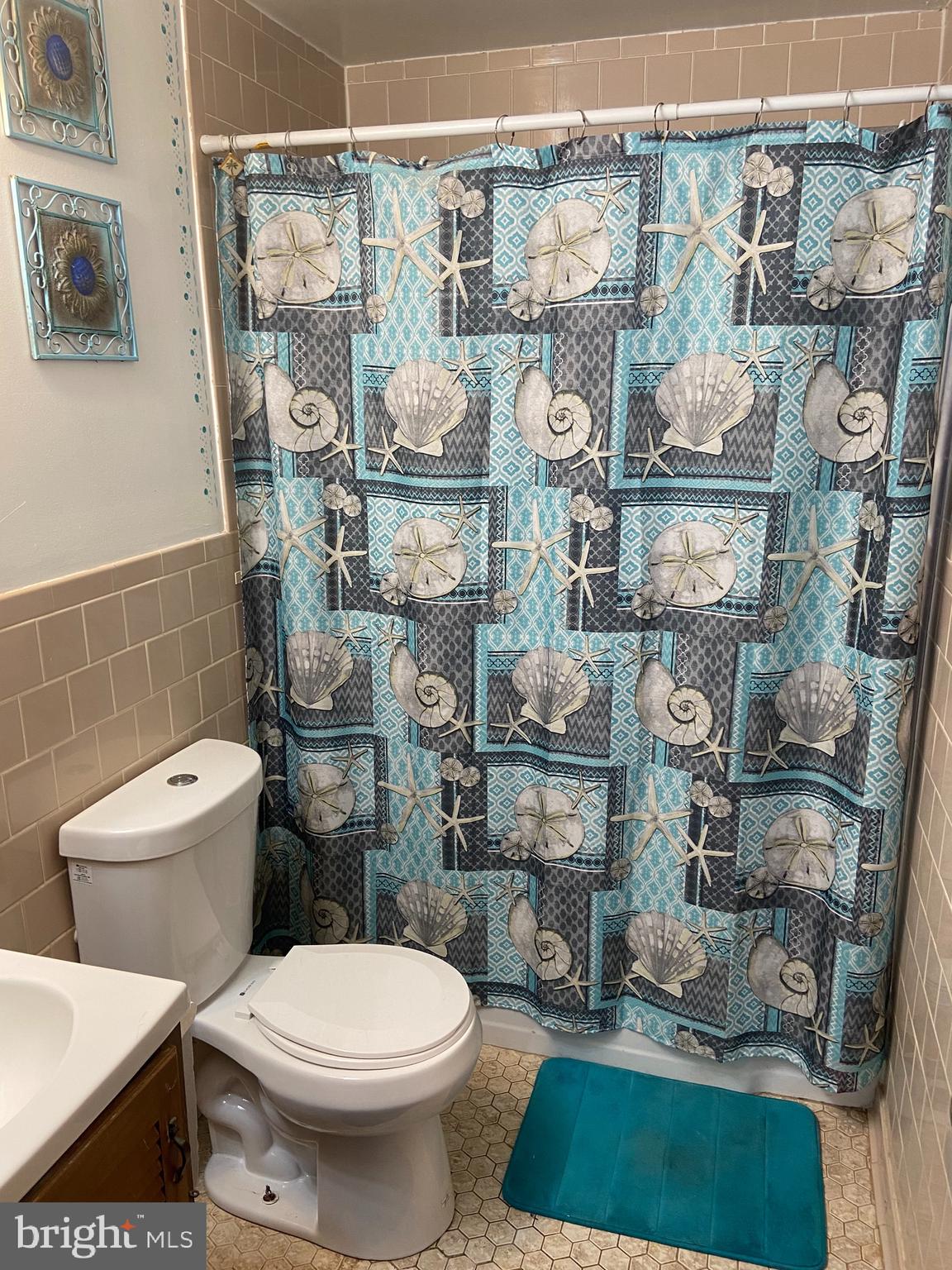 NORTH POINT VILLAGE - Residential