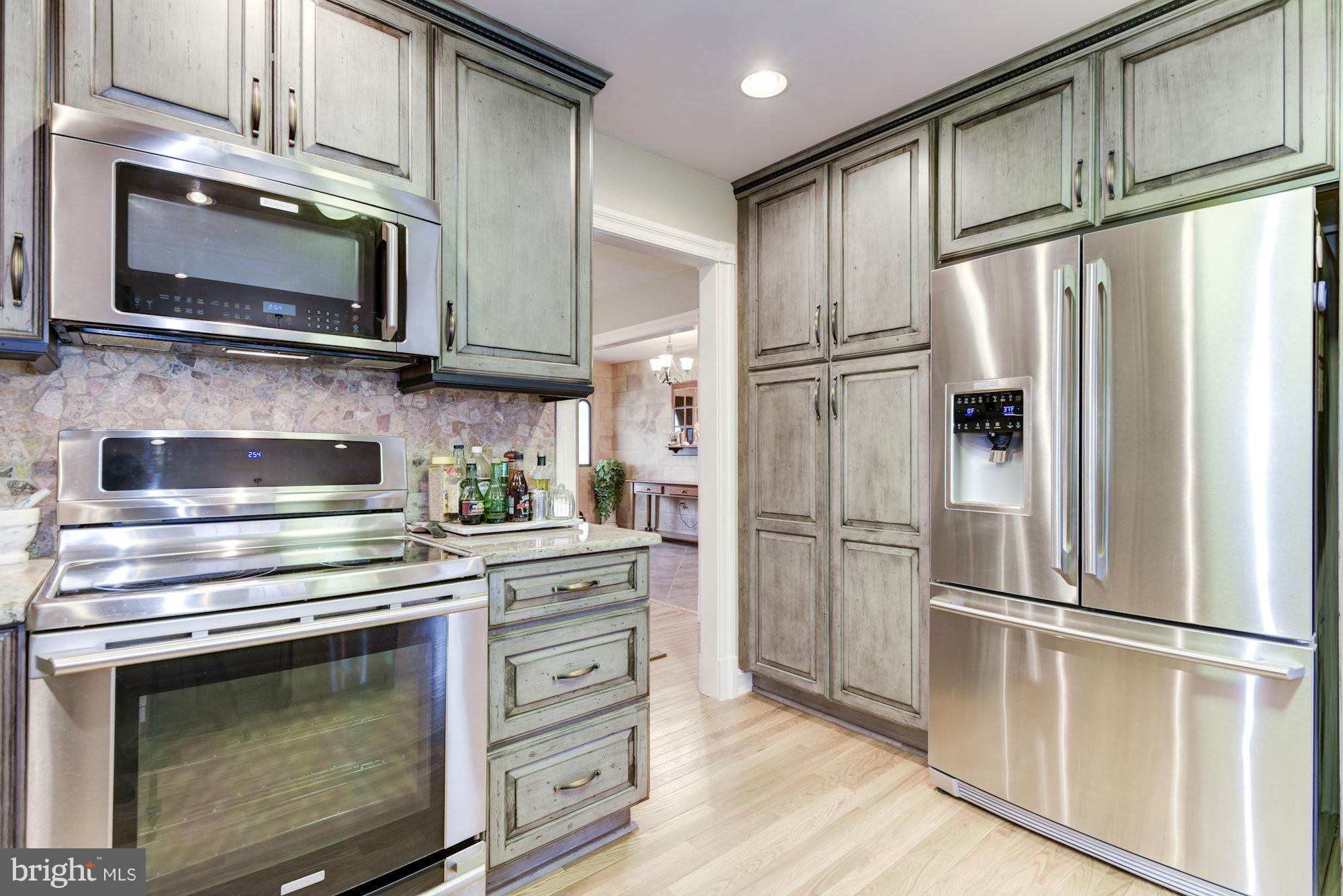 MOUNTAIN BROOK ESTATES - Residential