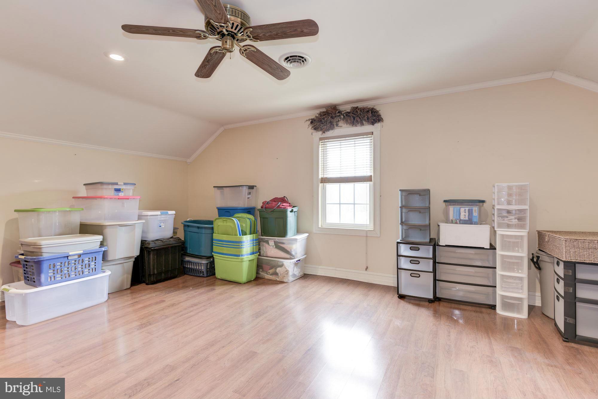 MOUNTAIN BROOK ESTATES - Residential