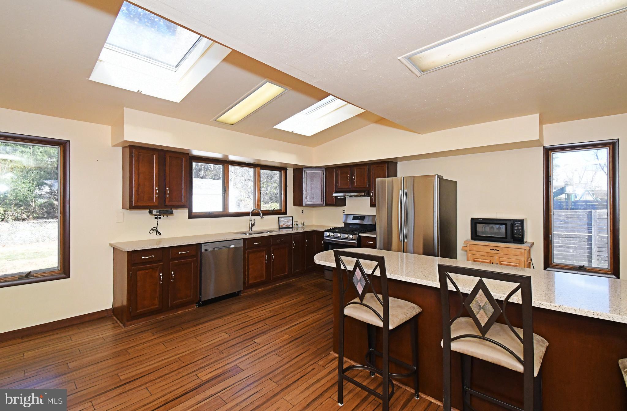 PLYMOUTH HILLS - Residential