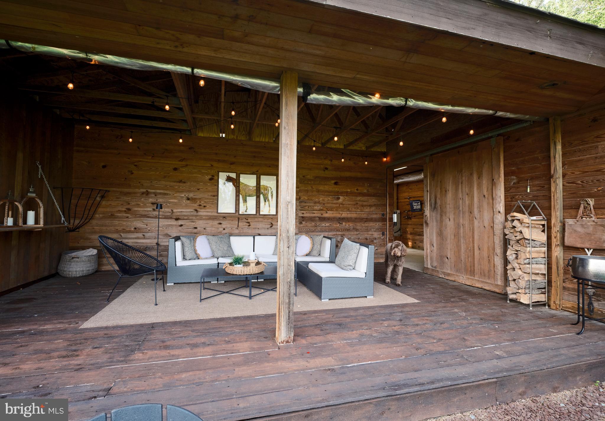 RADNOR HUNT - Residential