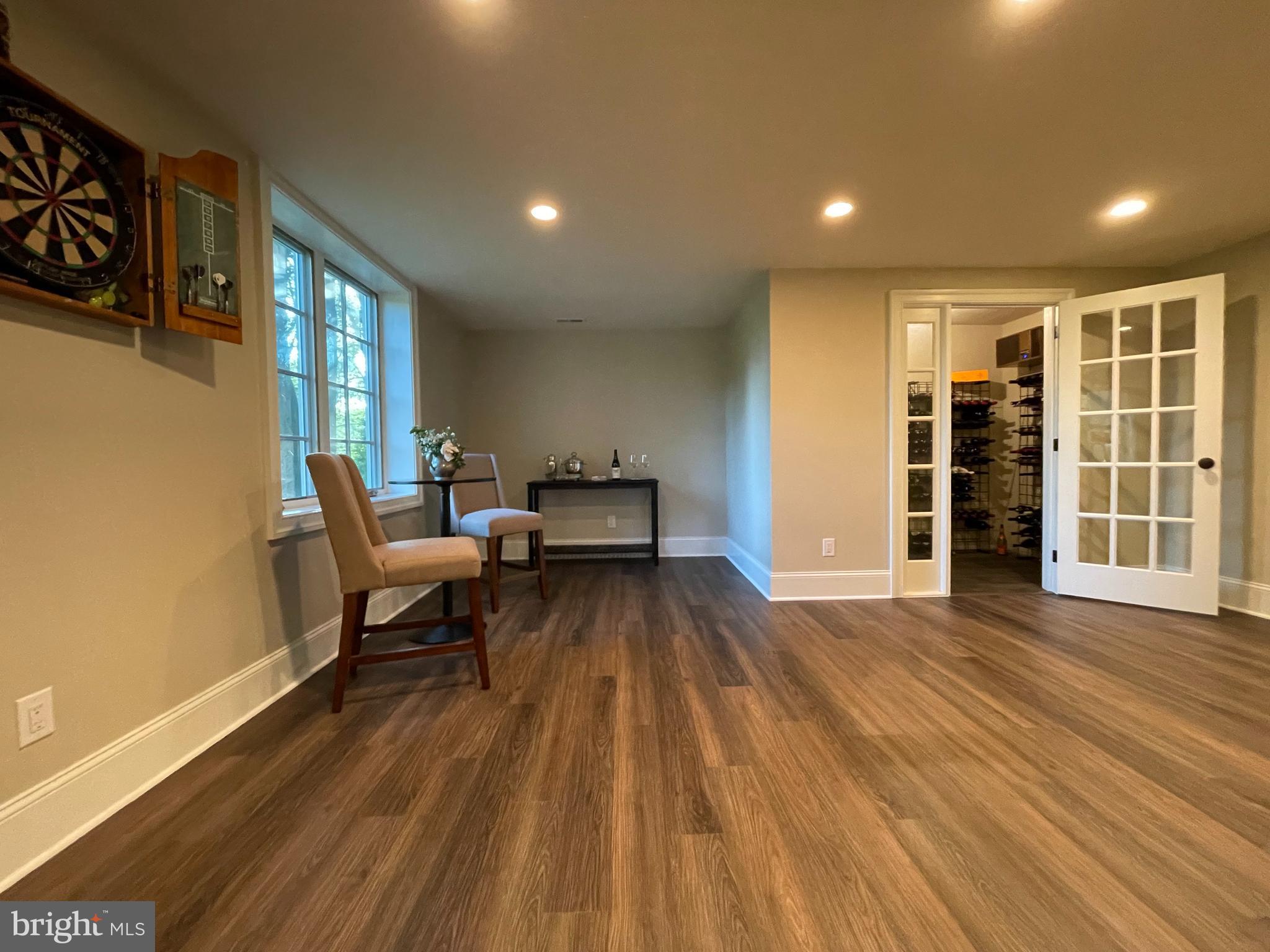 RADNOR HUNT - Residential